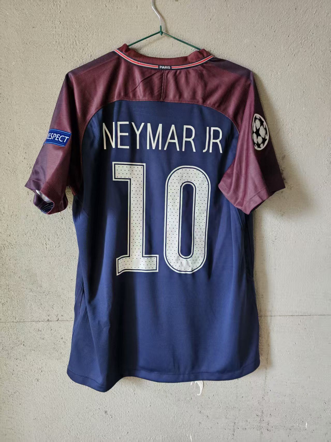 Other 2017 2018 PSG #10 Neymar Jersey Size US L / EU 52-54 / 3 - 1 Thumbnail