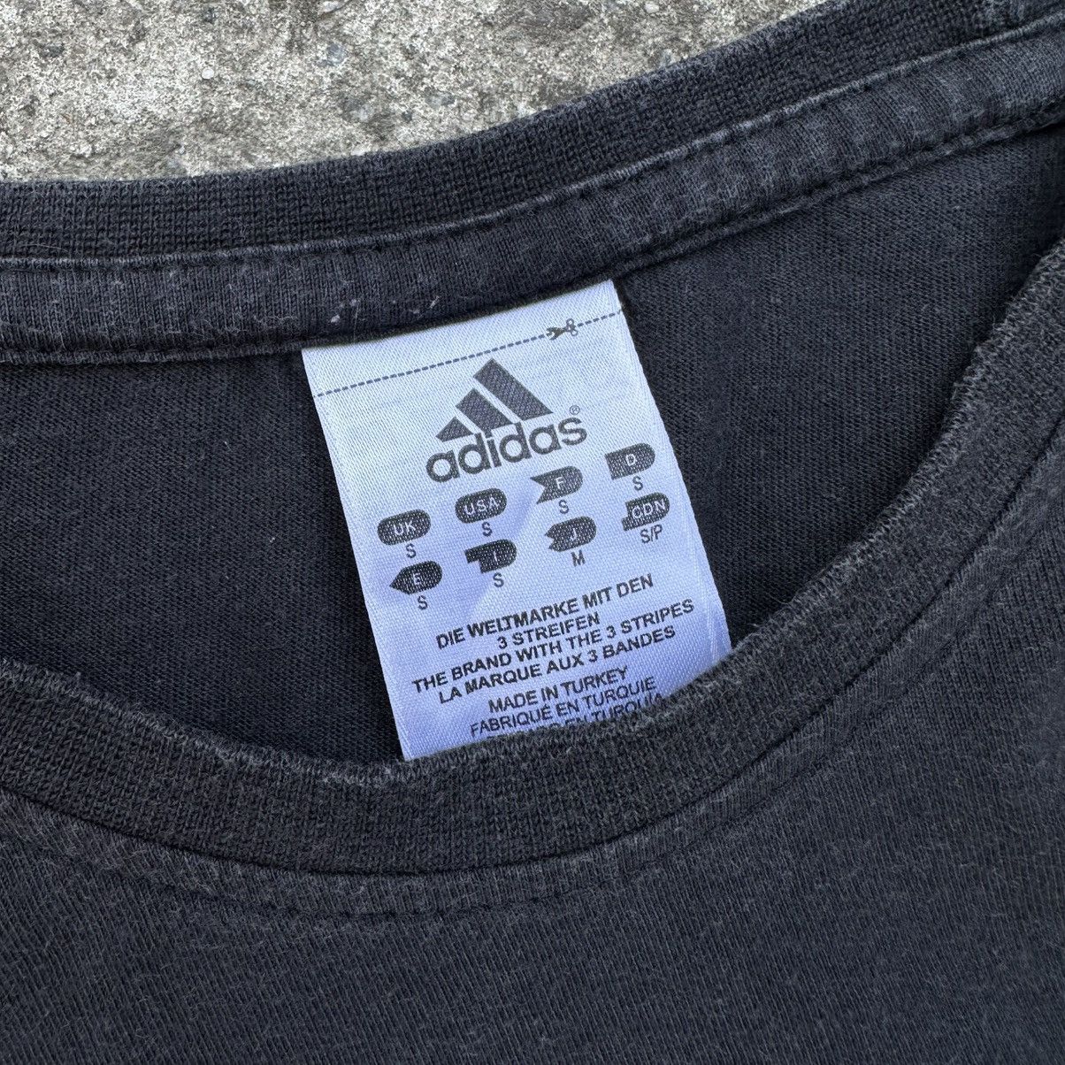 Adidas Vintage Japanese Style Adidas Samba T-shirt Big Logo Y2K Size US S / EU 44-46 / 1 - 5 Thumbnail