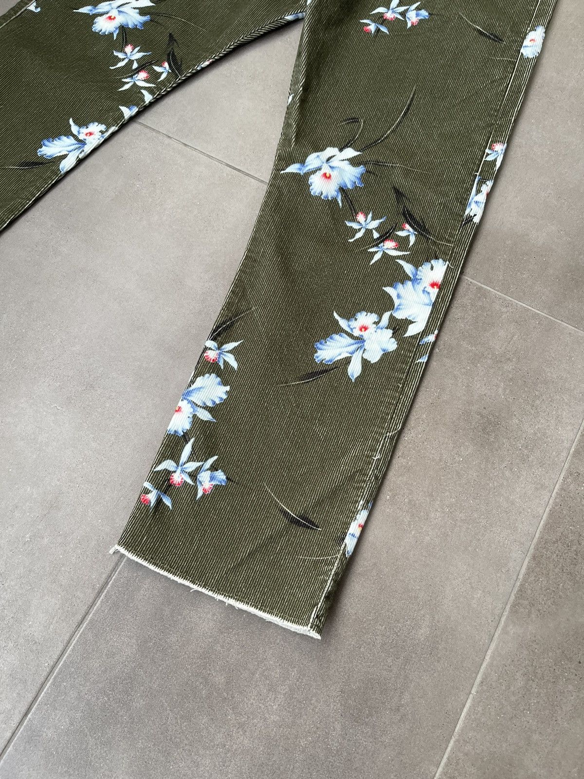 N21 !DS! FW22 N21 Floral Print Straight Leg Green Corduroy Pants Size US 32 / EU 48 - 9 Thumbnail