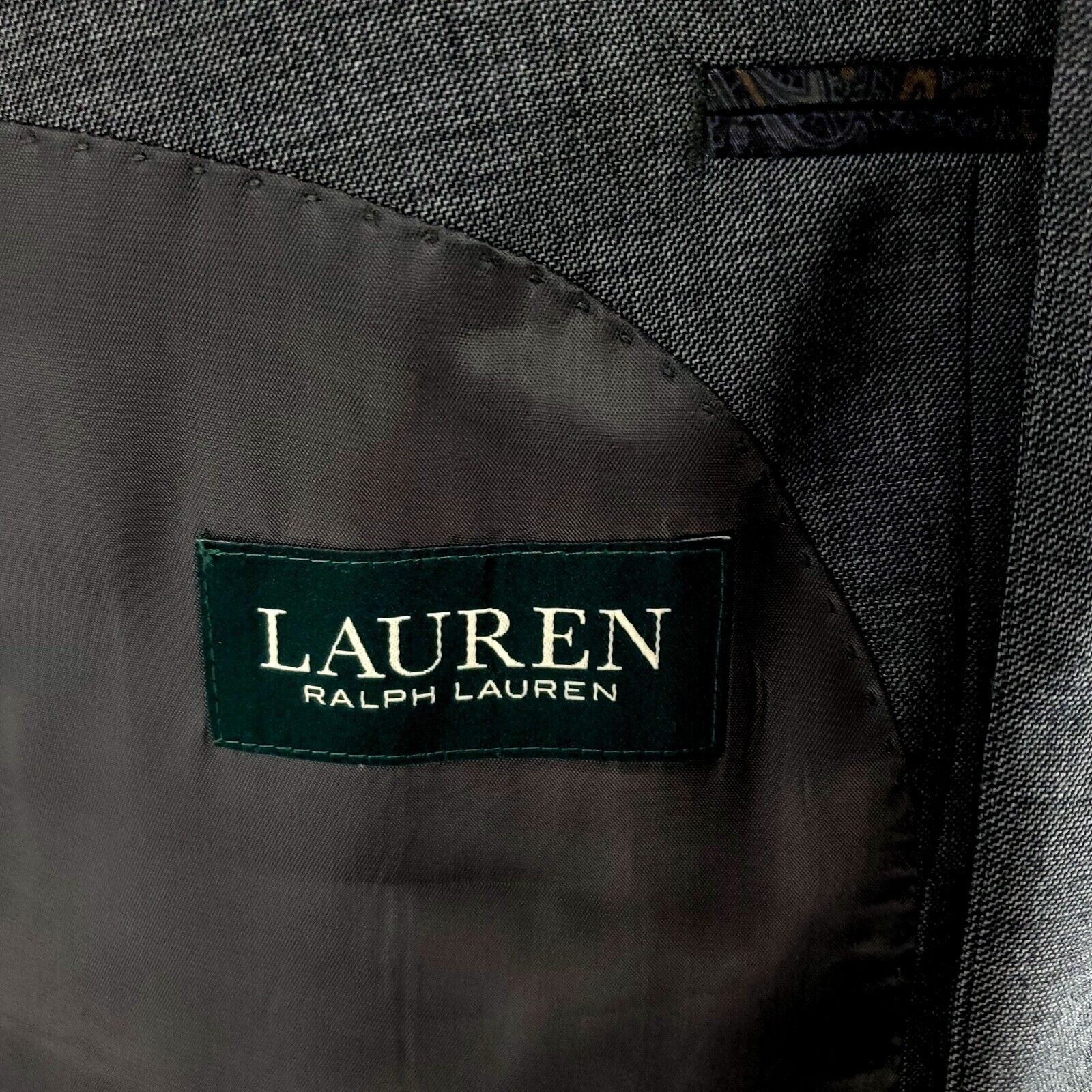 Lauren Ralph Lauren Lauren Ralph Lauren Wool 2 Button Blazer 46R Gray Sharkskin Size 46R - 7 Thumbnail