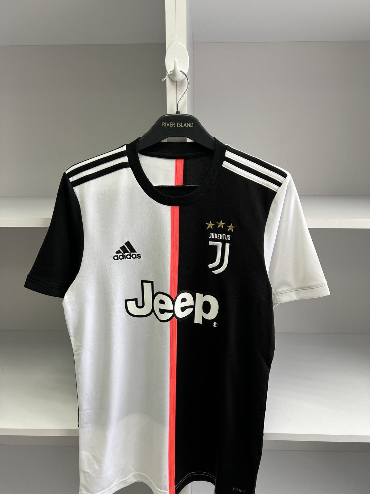 Adidas × Vintage Vintage Juventus 19/20 Home Jersey Size US S / EU 44-46 / 1 - 7 Thumbnail