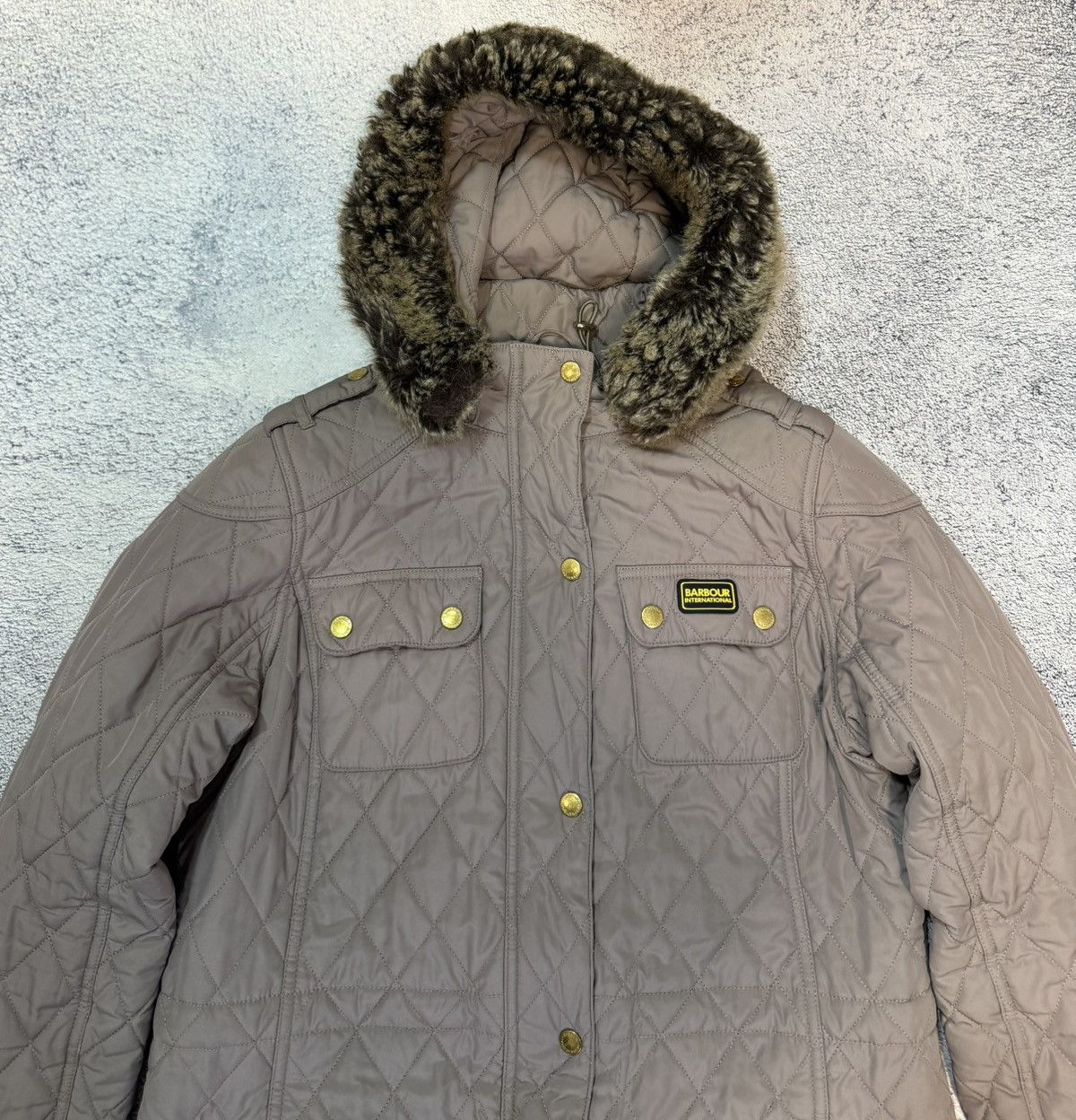 Barbour Barbour Enduro Quilt Women Jacket Hooded Fur UK14 EU40 USA10 Size L / US 10 / IT 46 - 6 Thumbnail