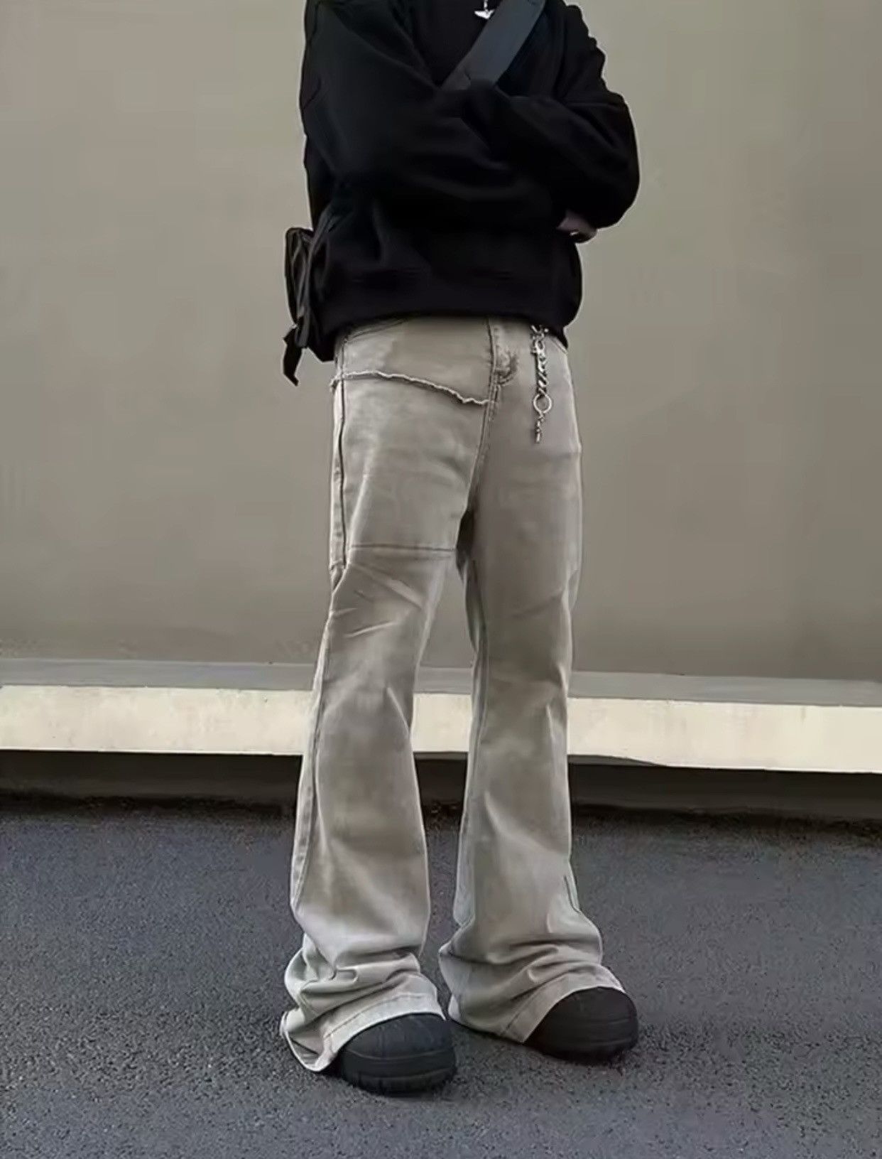 Japanese Brand × Jean Kanye Cyber Y2K Fashion Baggy Stacked Flare Jeans Size US 31 - 1 Thumbnail