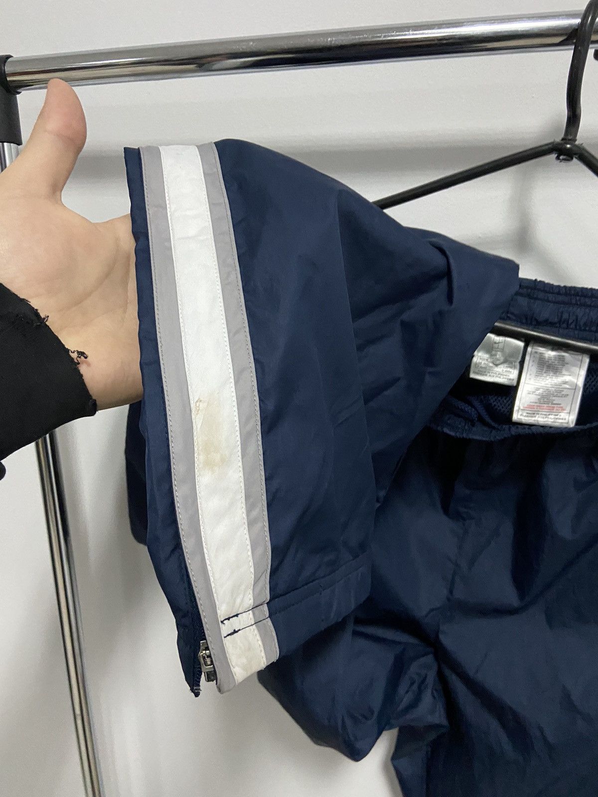 Nike × Vintage Nike Court Vintage Nylon Pants Small Logo stripe Size US 32 / EU 48 - 10 Thumbnail