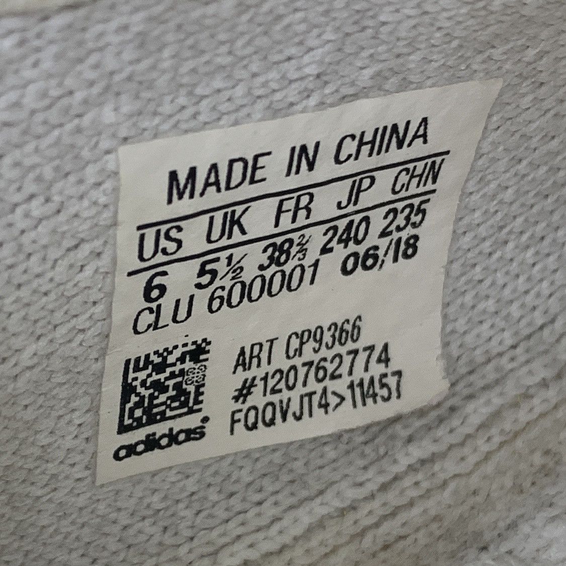 Adidas × Yeezy Adidas Yeezy Boost 350 V2 Cream/Triple White CP9366 Size US 6 / EU 39 - 10 Thumbnail