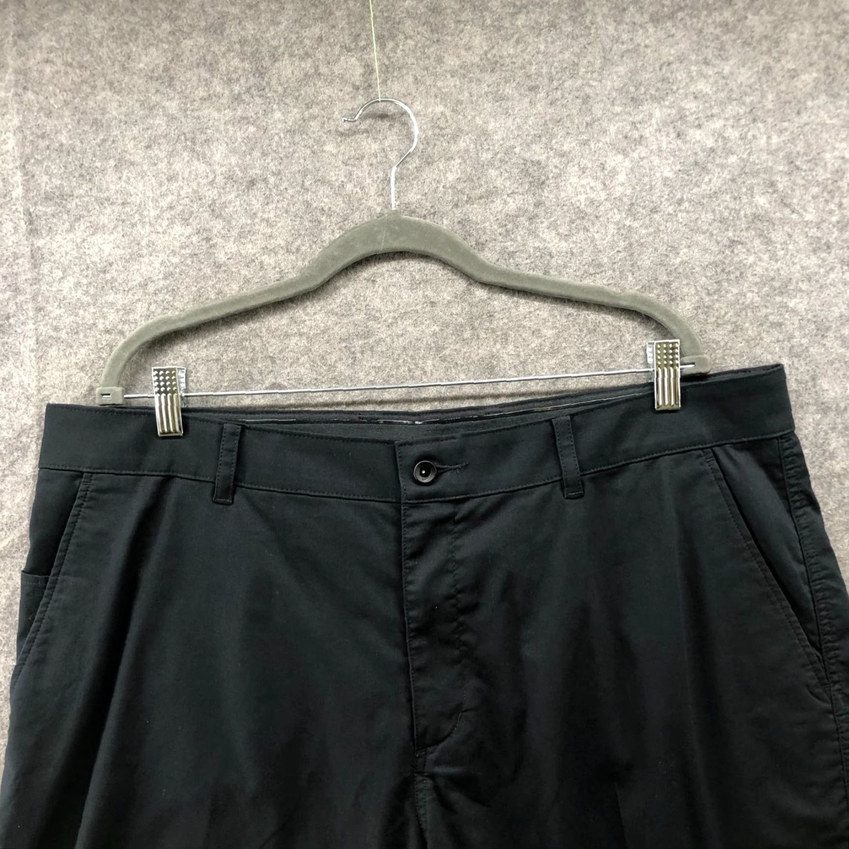 Nike Nike Dri-Fit UV Golf Chino Shorts Mens 40 Black 7.5'' Inseam Flat Front Active Size US 40 / EU 56 - 3 Thumbnail