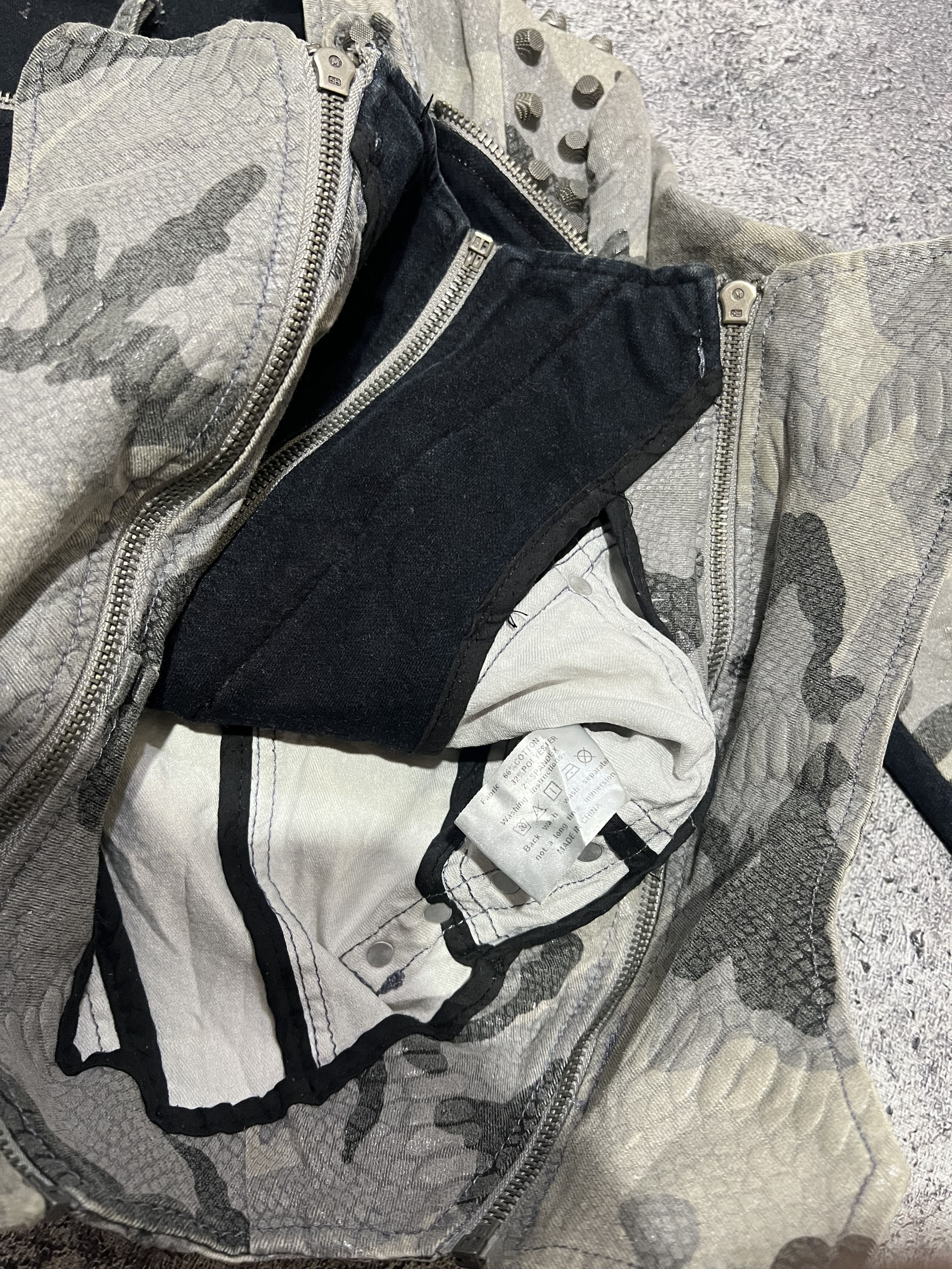 Japanese Brand 2000s Japanese Ifsixwasnine Hybrid Snake Phyton Perfecto y2k Size US S / EU 44-46 / 1 - 4 Thumbnail