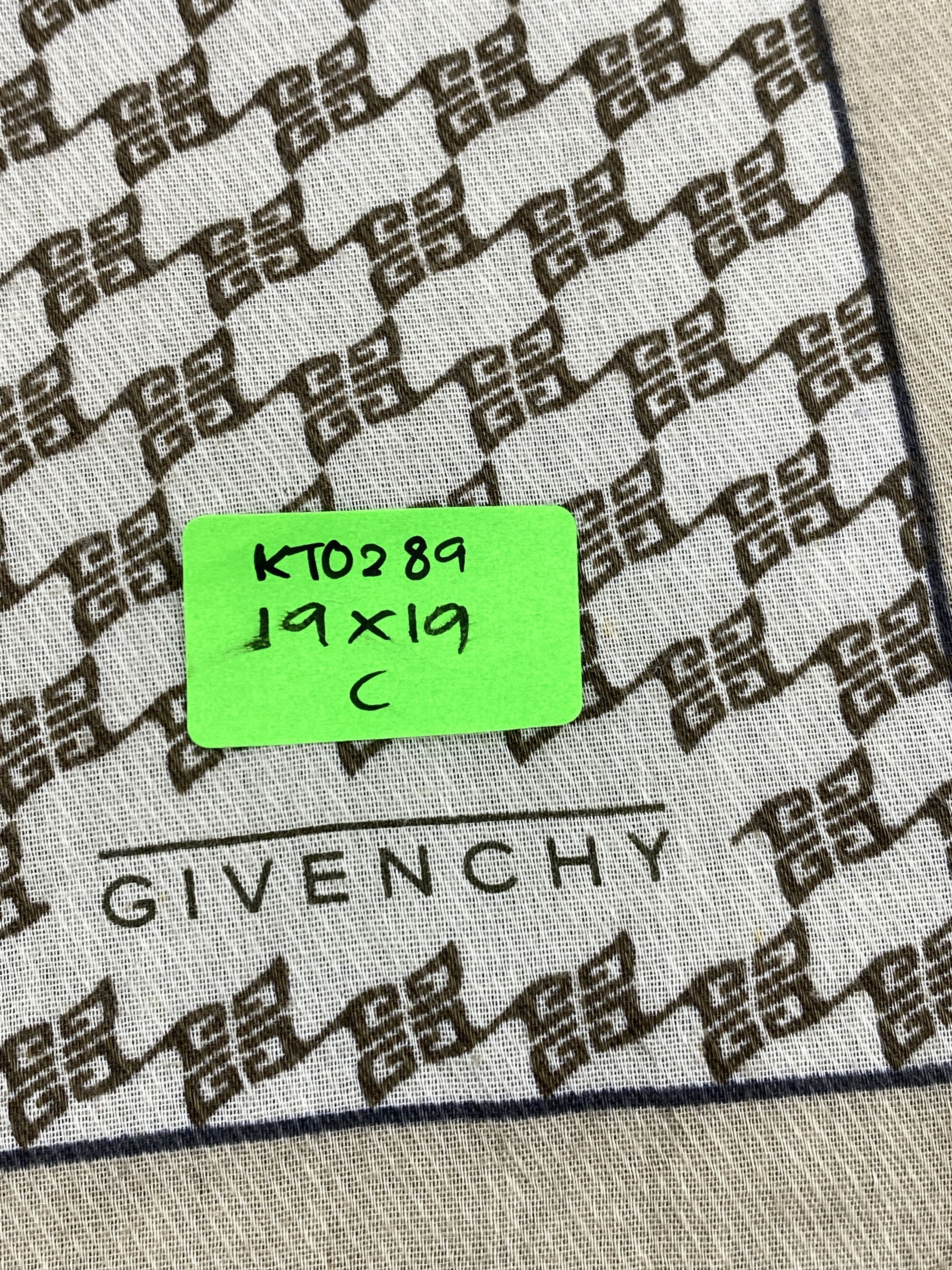 Givenchy Vintage Givenchy Handkerchief / Neckerchief KT0289 Size ONE SIZE - 8 Thumbnail