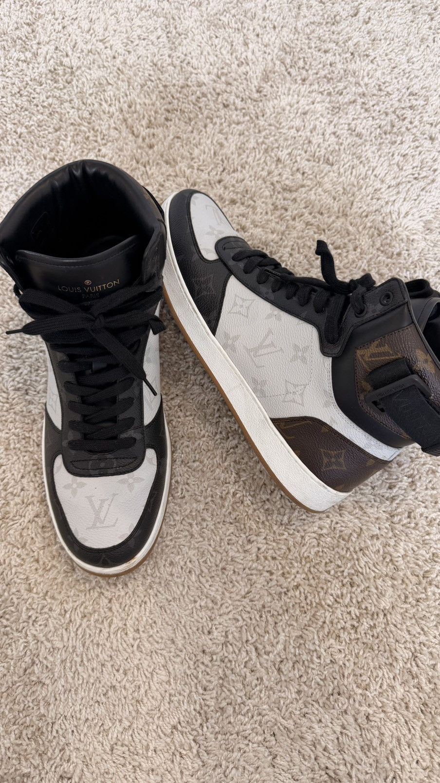 Louis Vuitton Louis Vuitton High Top Trainers Size US 8 / EU 41 - 2 Thumbnail