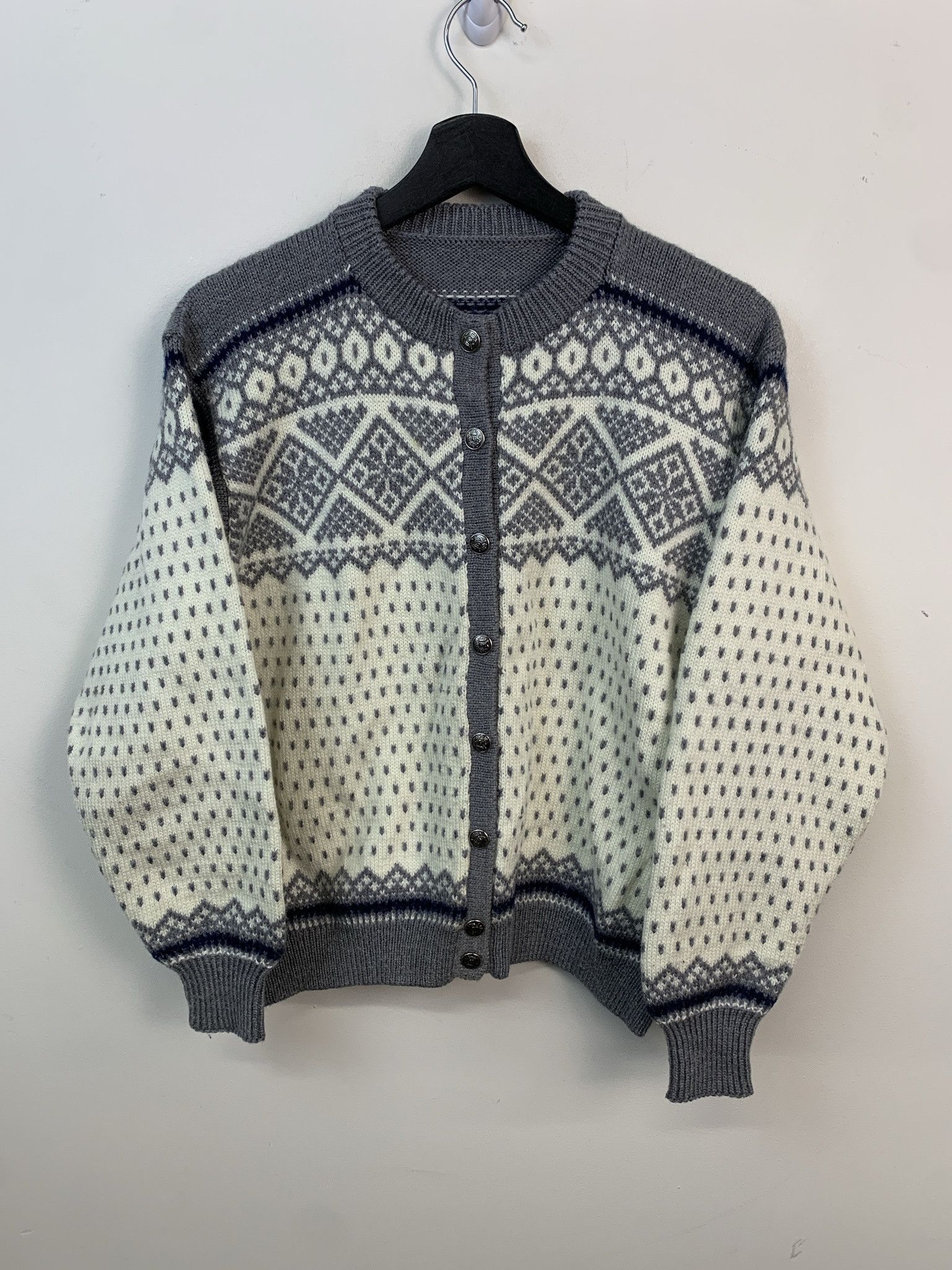 Vintage Vintage Sweater 1990s Knit Cardigan Snowflake Fancy Sweater Size M Size US M / EU 48-50 / 2 - 1 Thumbnail