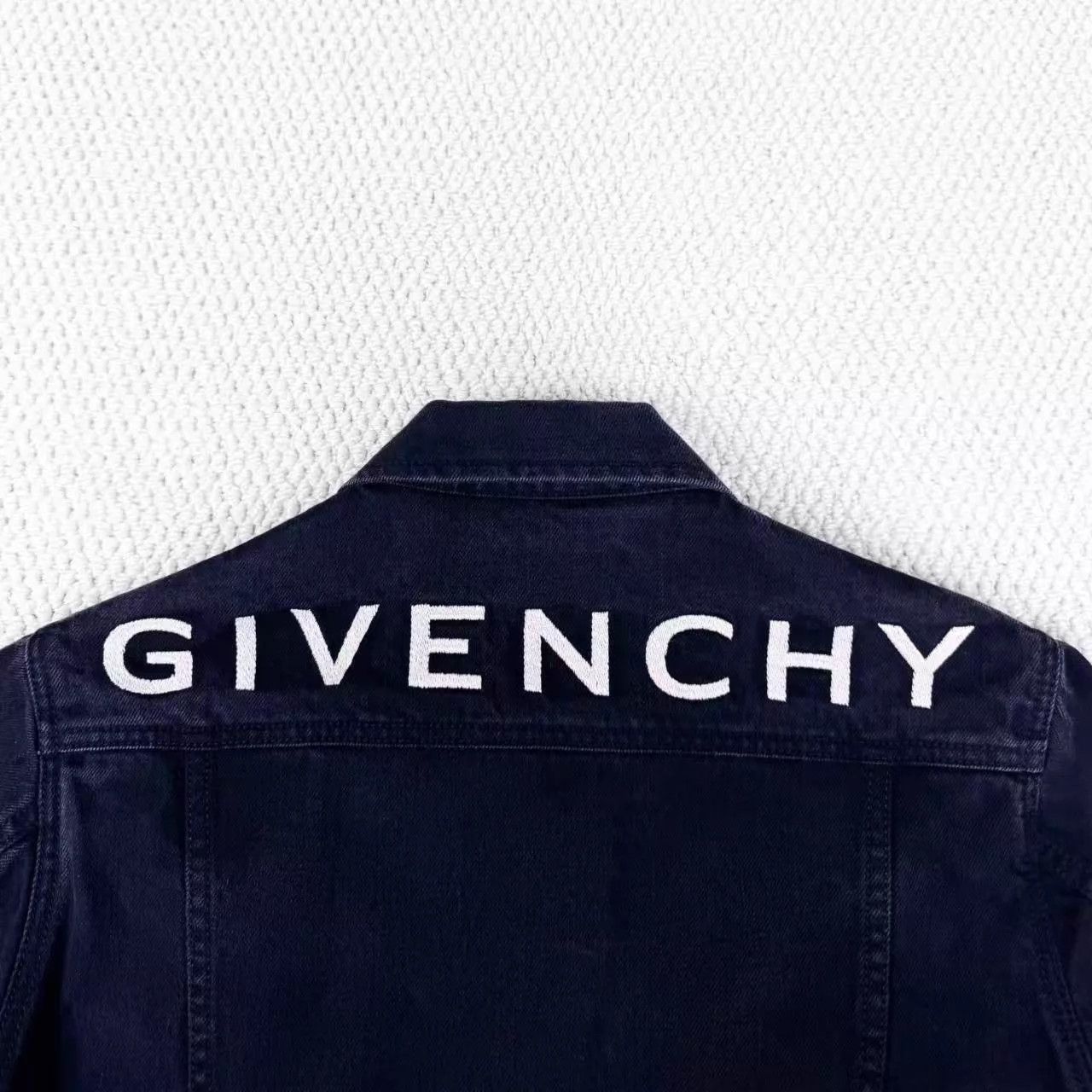Givenchy Givenchy Black Washed Distressed Denim Logo Back Unisex S Size S / US 4 / IT 40 - 4 Thumbnail