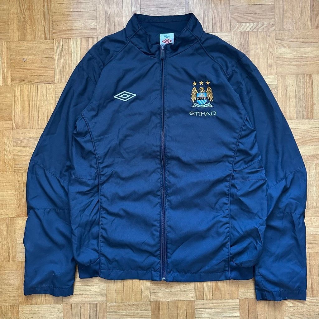 Umbro Umbro Manchester City 2010-11 lightweight windbreaker jacket Size US M / EU 48-50 / 2 - 1 Thumbnail