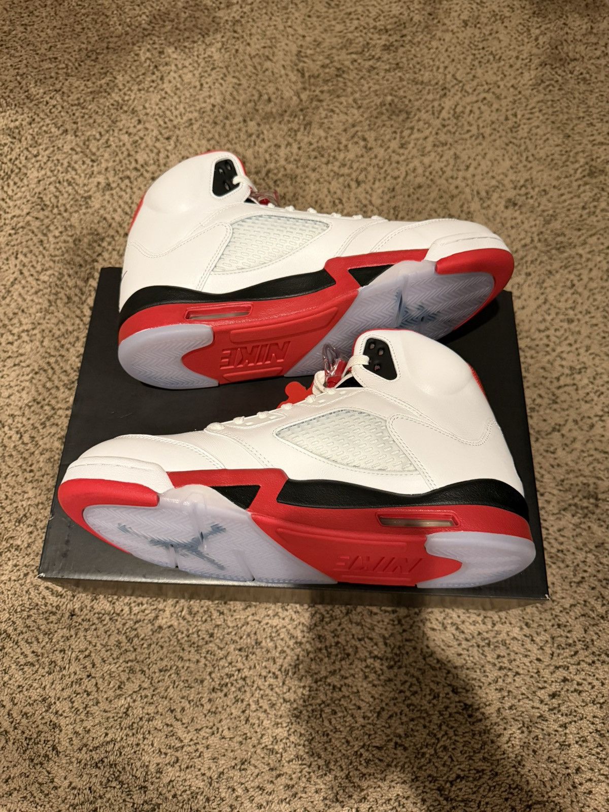 Jordan Brand Jordan 5 Fire Red Size US 10.5 / EU 43-44 - 5 Thumbnail