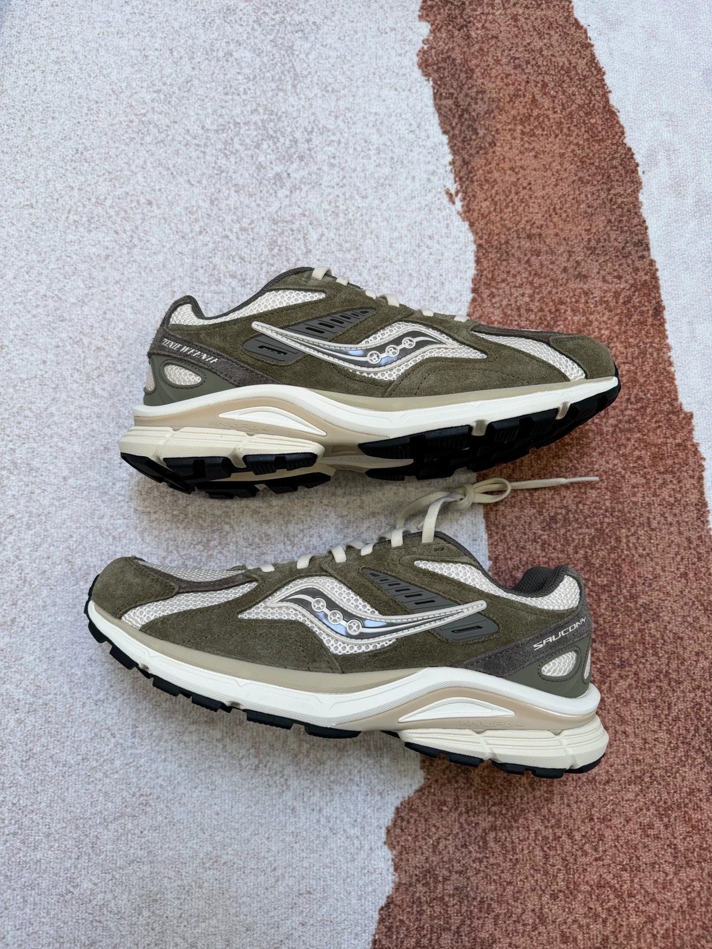 Saucony Teenie Weenie x Saucony Kinvara 4 Re Size US 8 / EU 41 - 7 Thumbnail