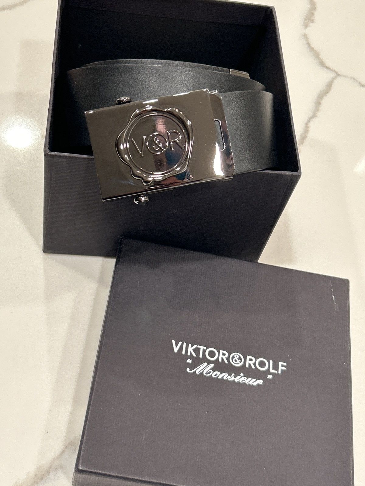 Viktor & Rolf menswear belt y2k leather slide