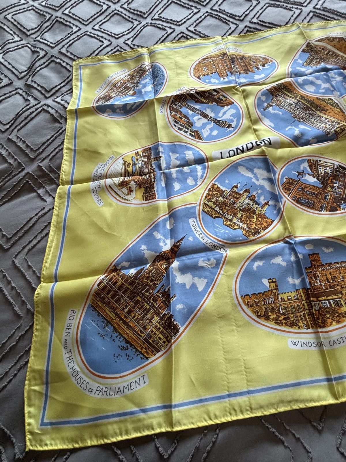 Vintage Vintage London Souvenir Silk Scarf Size ONE SIZE - 4 Thumbnail