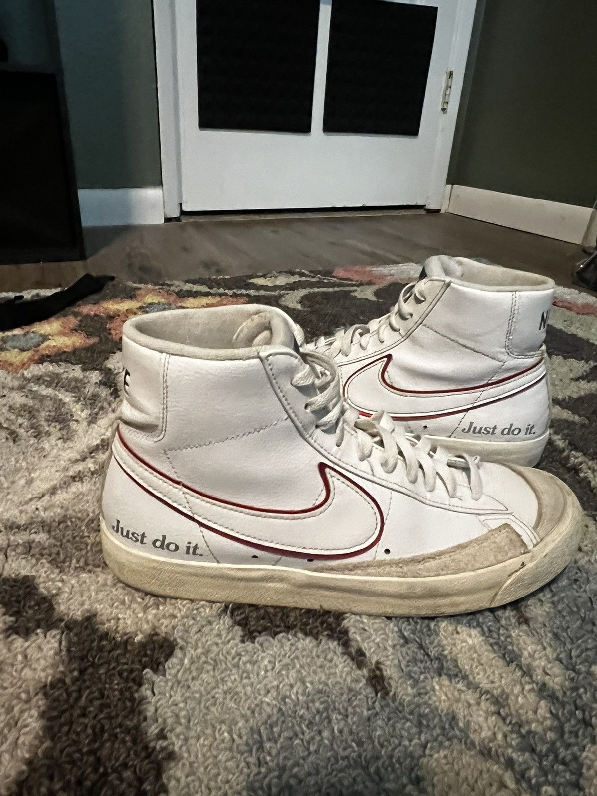 image of Nike Blazer Mid 77 Shoes in White, Men's (Size 8.5)