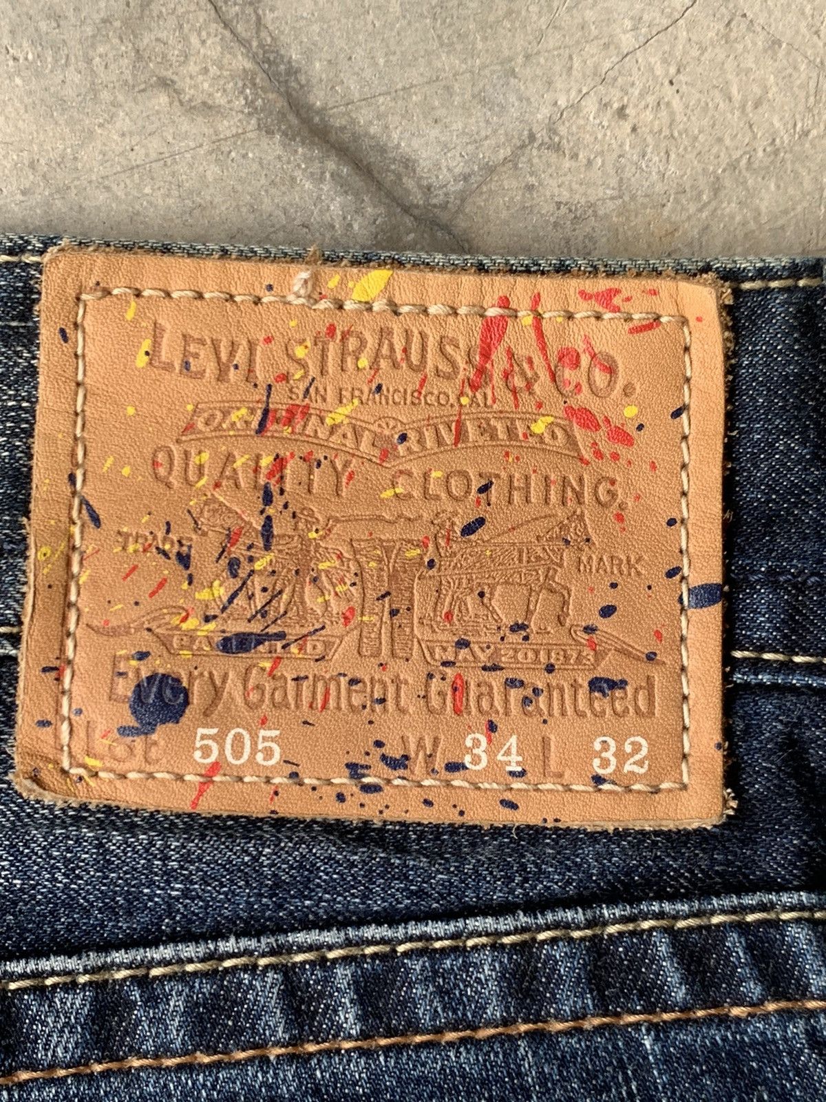 Levi's Levis 505 painters pair & nice faded. Size US 33 - 4 Thumbnail