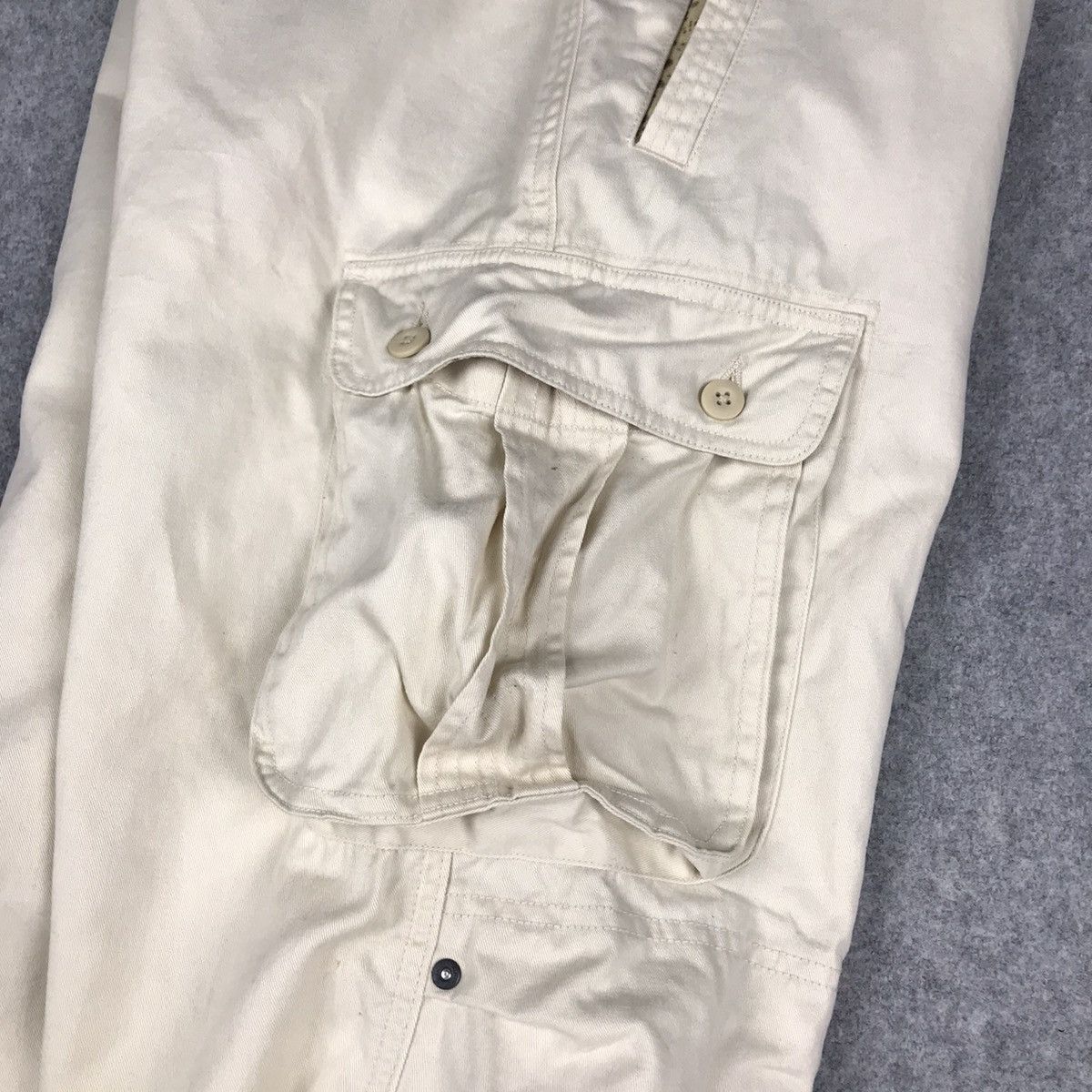 Japanese Brand BAGGY CARGO SUNNY CLOUDS CARGO CREAM PANTS Size US 28 / EU 44 - 14 Thumbnail