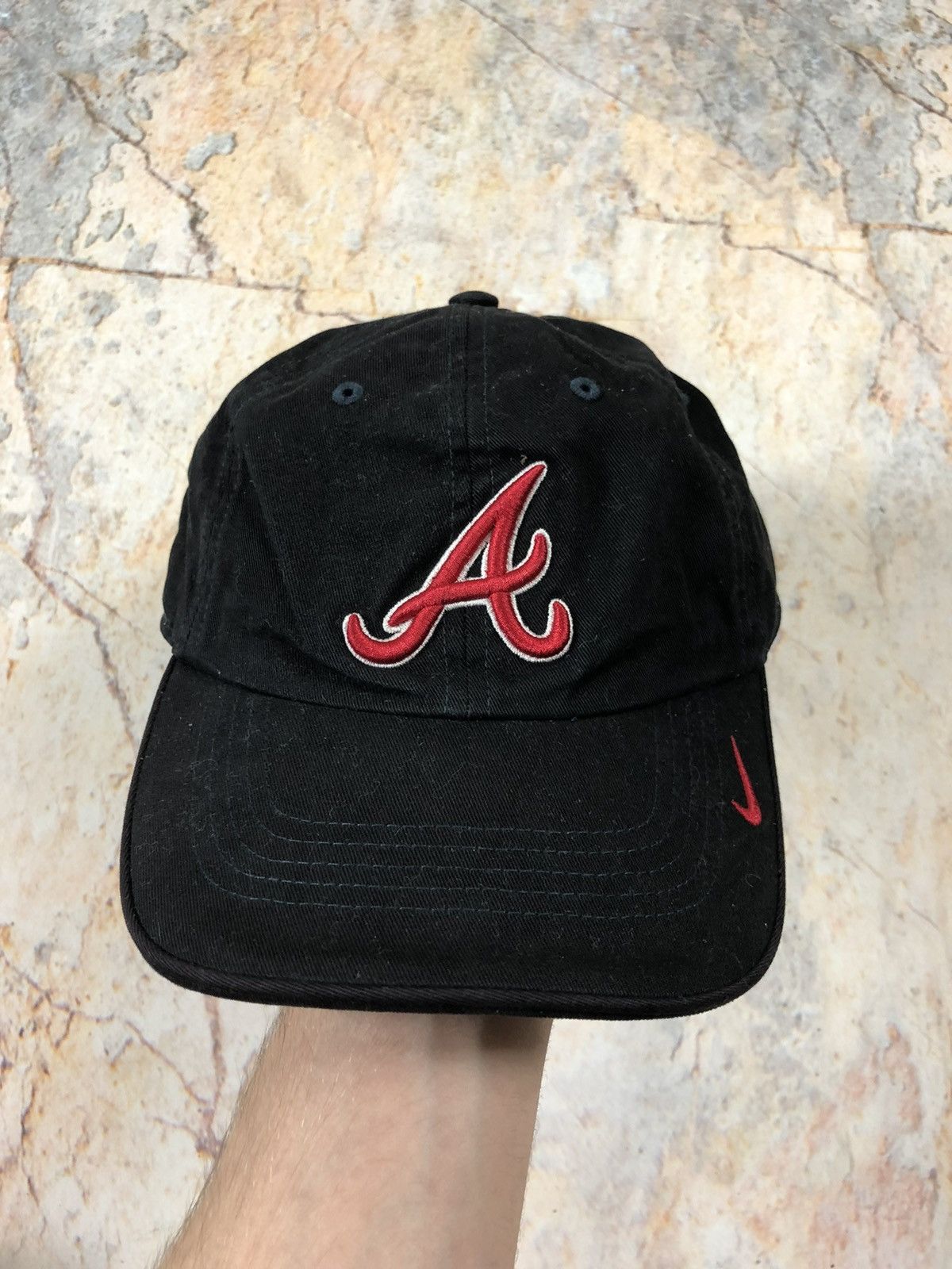 Nike × Vintage Nike vintage big logo braves team baseball hat cap Size ONE SIZE - 2 Thumbnail