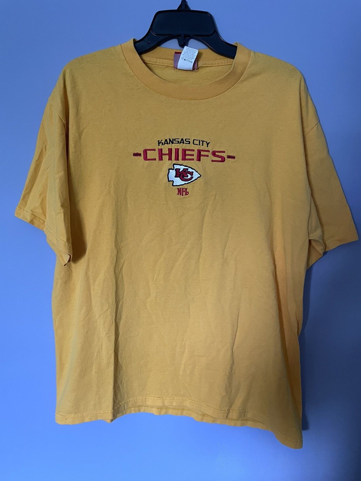 Vintage Chiefs early 2000s t-shirt | Grailed