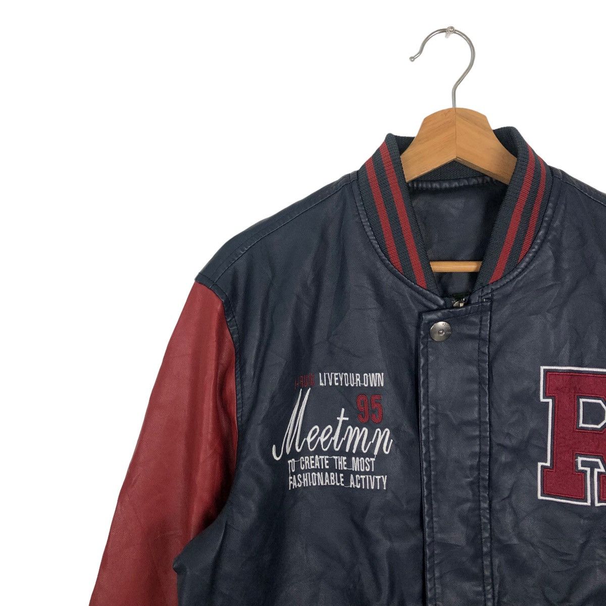 Japanese Brand VINTAGE SOFT LEATHER VARSITY JACKET EMBROIDERED BIG LOGO Size US L / EU 52-54 / 3 - 6 Thumbnail