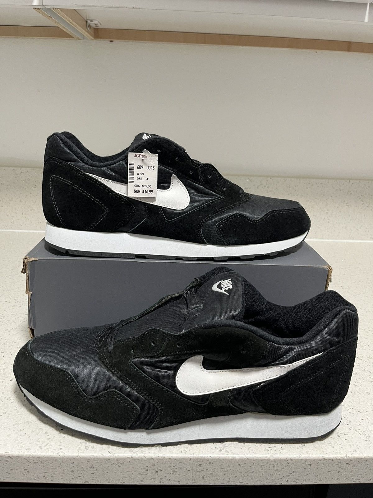 Nike 93 air decade best sale