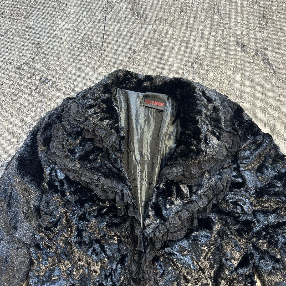 20471120 × Beauty Beast × Seditionaries Queen Of Darkness Faux Fur Lace Ghotic Black Jacket Size L / US 10 / IT 46 - 3 Thumbnail