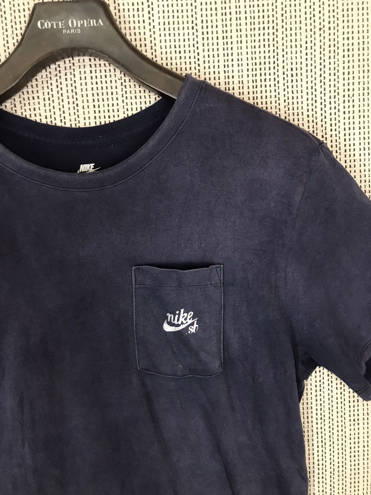 Nike ‼️NIKE SB SPELL OUT SINGLE POCKET TSHIRT SUN FADED‼️ Size US L / EU 52-54 / 3 - 3 Thumbnail