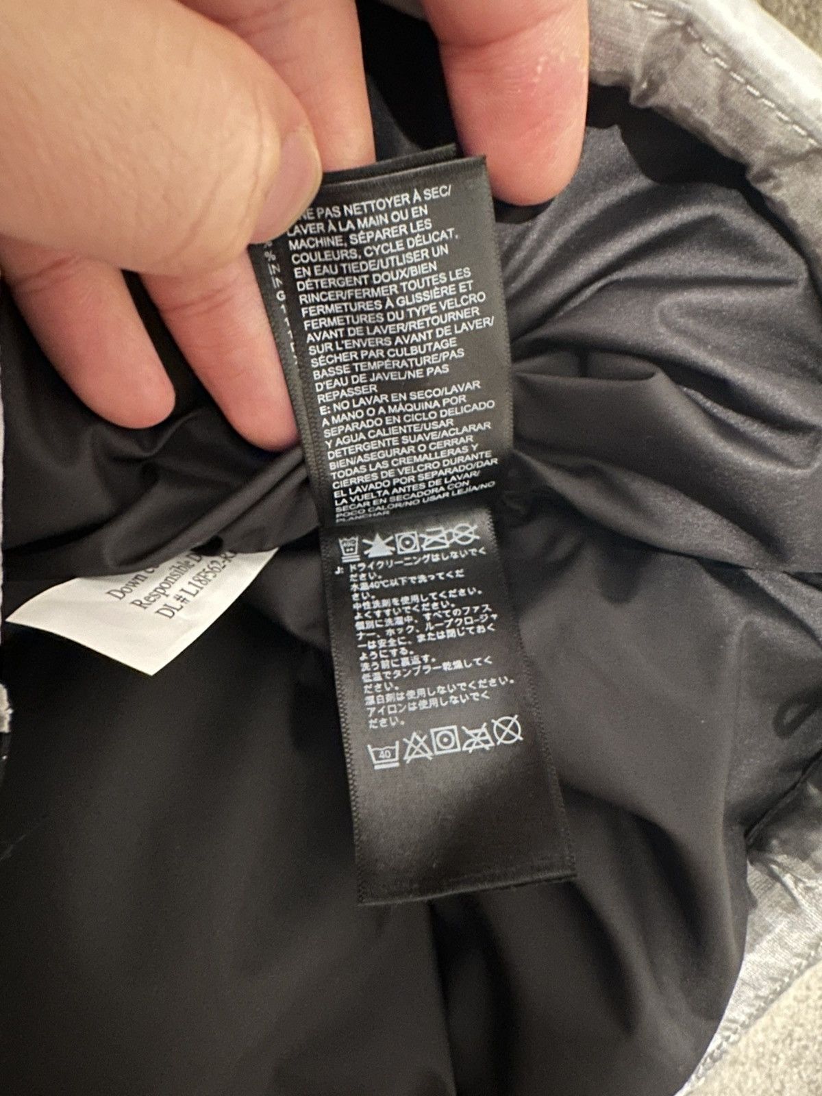 Supreme × The North Face Supreme north face paper print