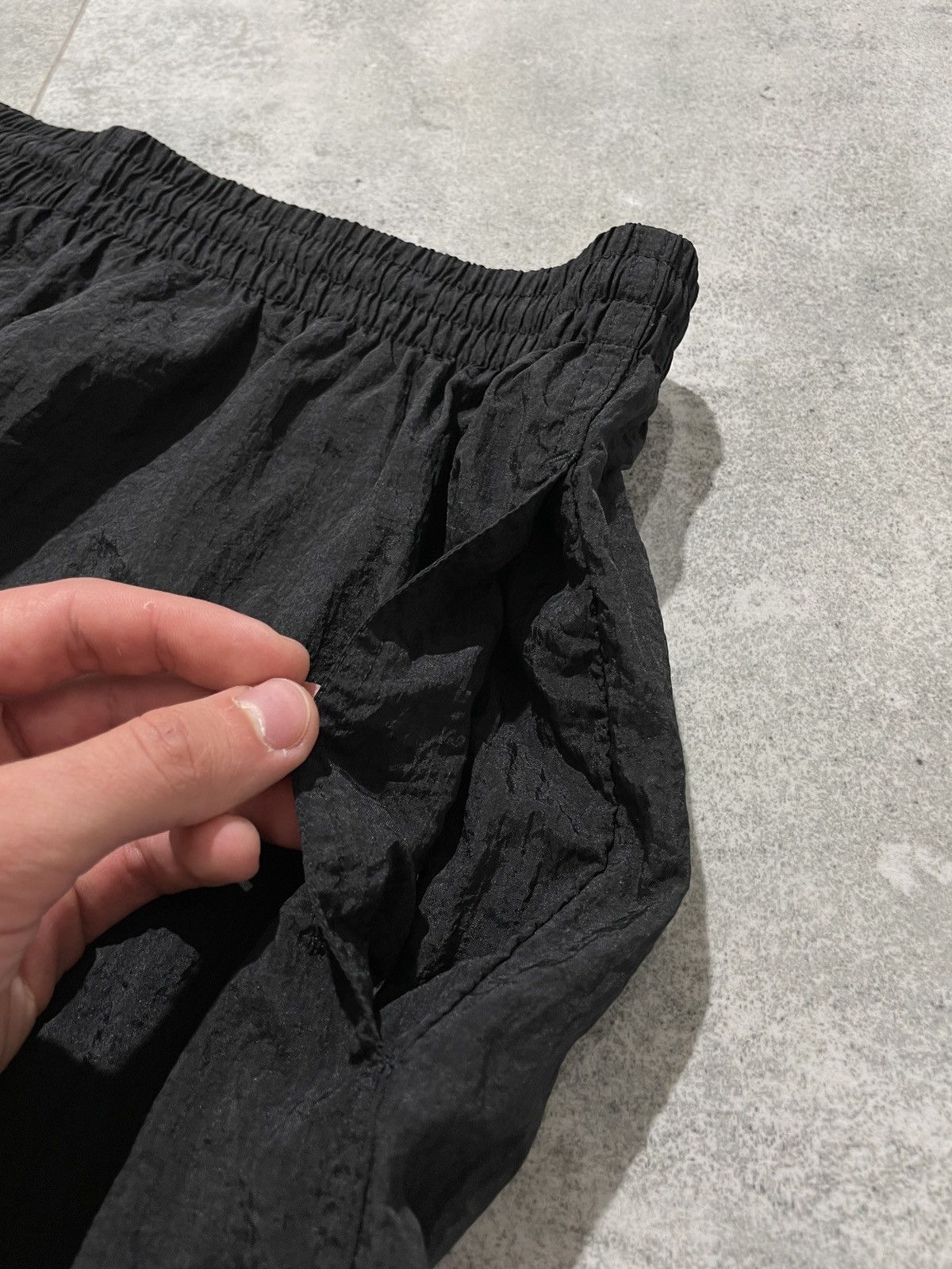 Reebok × Vintage Vintage Y2K Reebok Streetwear Nylon Shorts Size US 34 / EU 50 - 5 Thumbnail