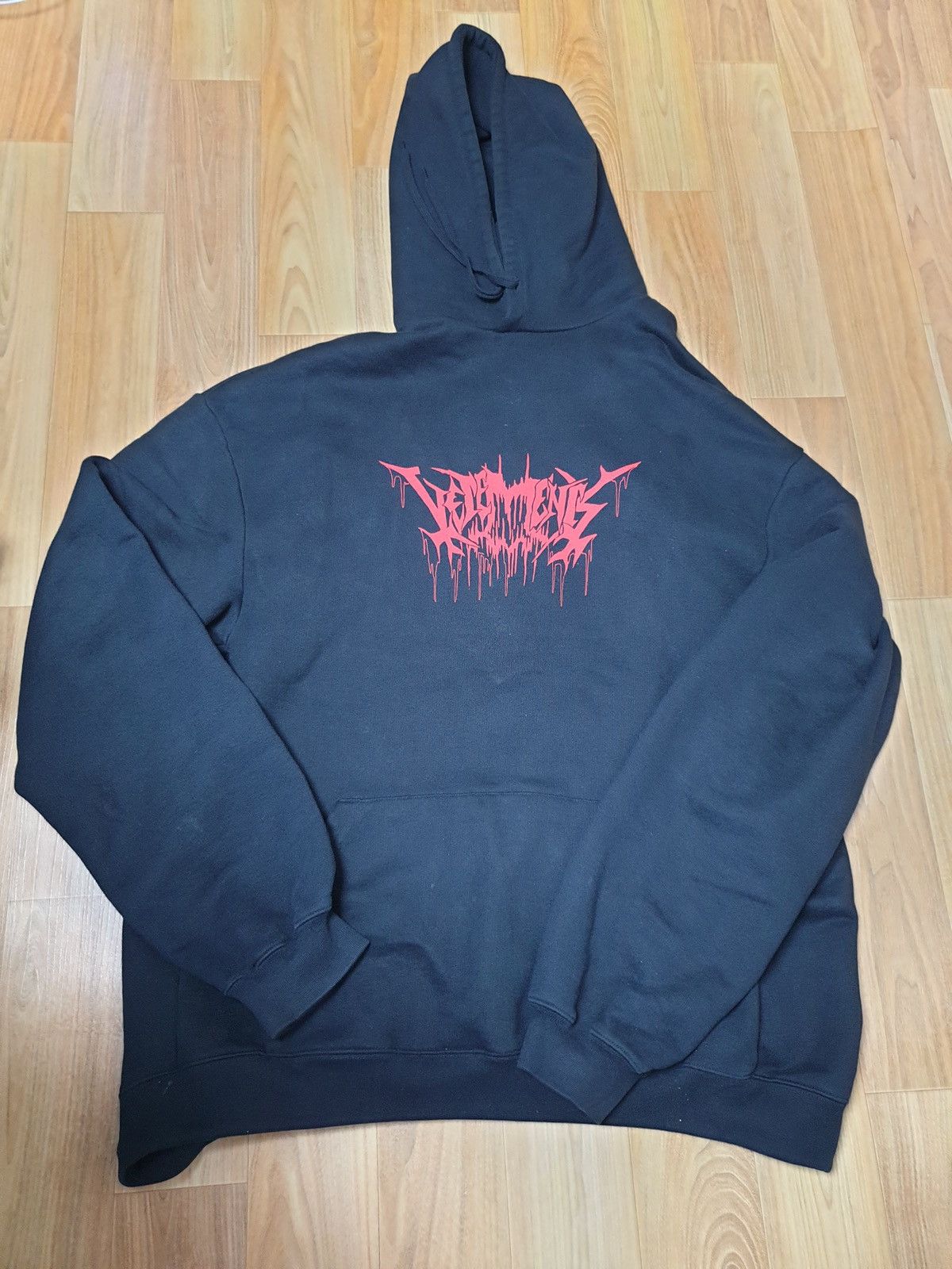 S Vetements CITY METAL red LOGO oversized hoodie