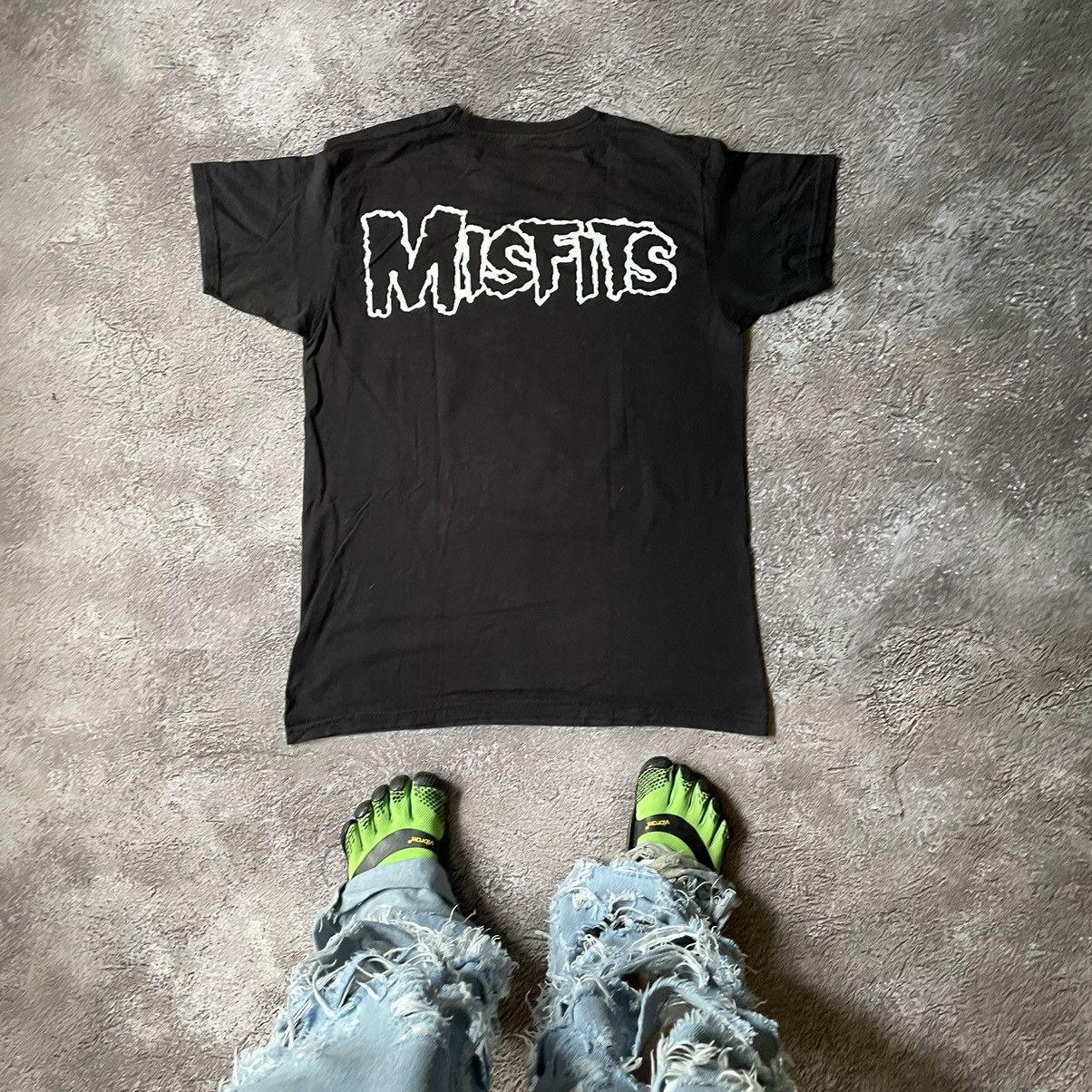 Vintage Vintage Y2K CREEPY MISFITS FACE ABSTRACT ANGRY M Size US M / EU 48-50 / 2 - 6 Thumbnail