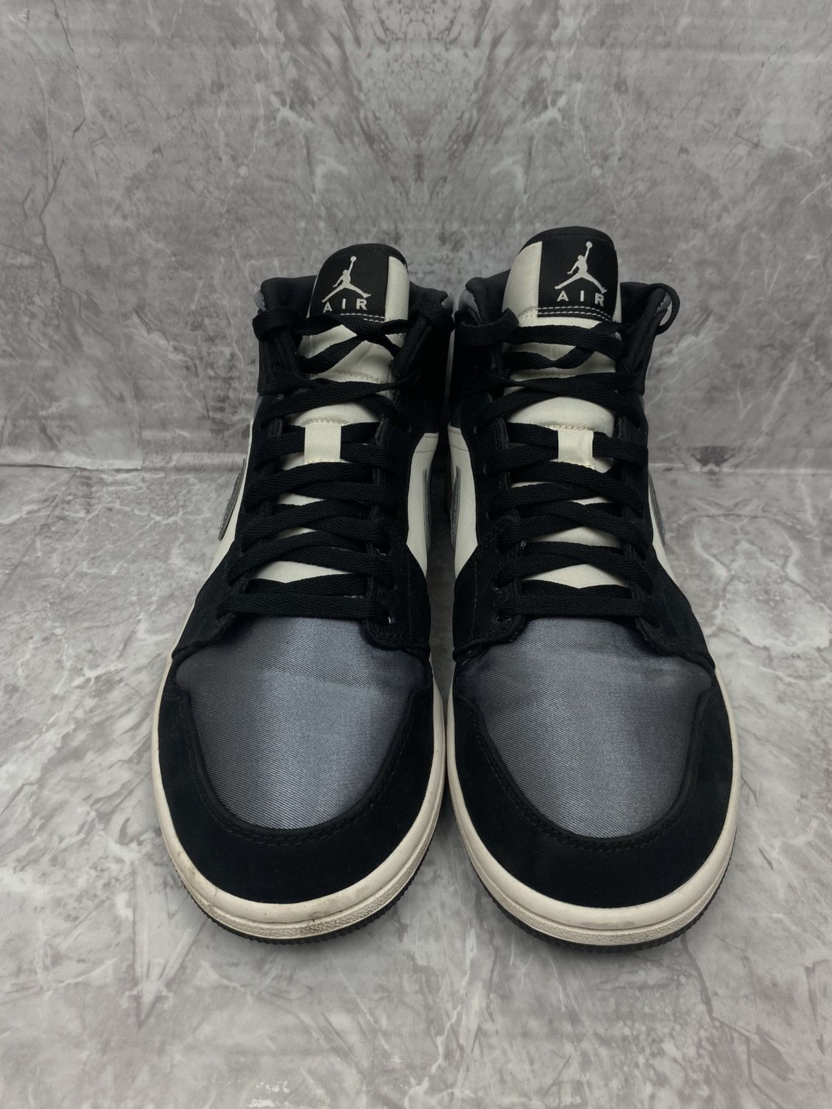 Jordan Brand Jordan 1 Mid Satin Grey Toe Size US 12 / EU 45 - 4 Thumbnail