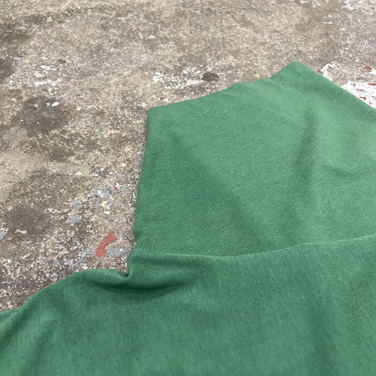 Vintage Vintage 1970s Green Tee Size US M / EU 48-50 / 2 - 6 Thumbnail