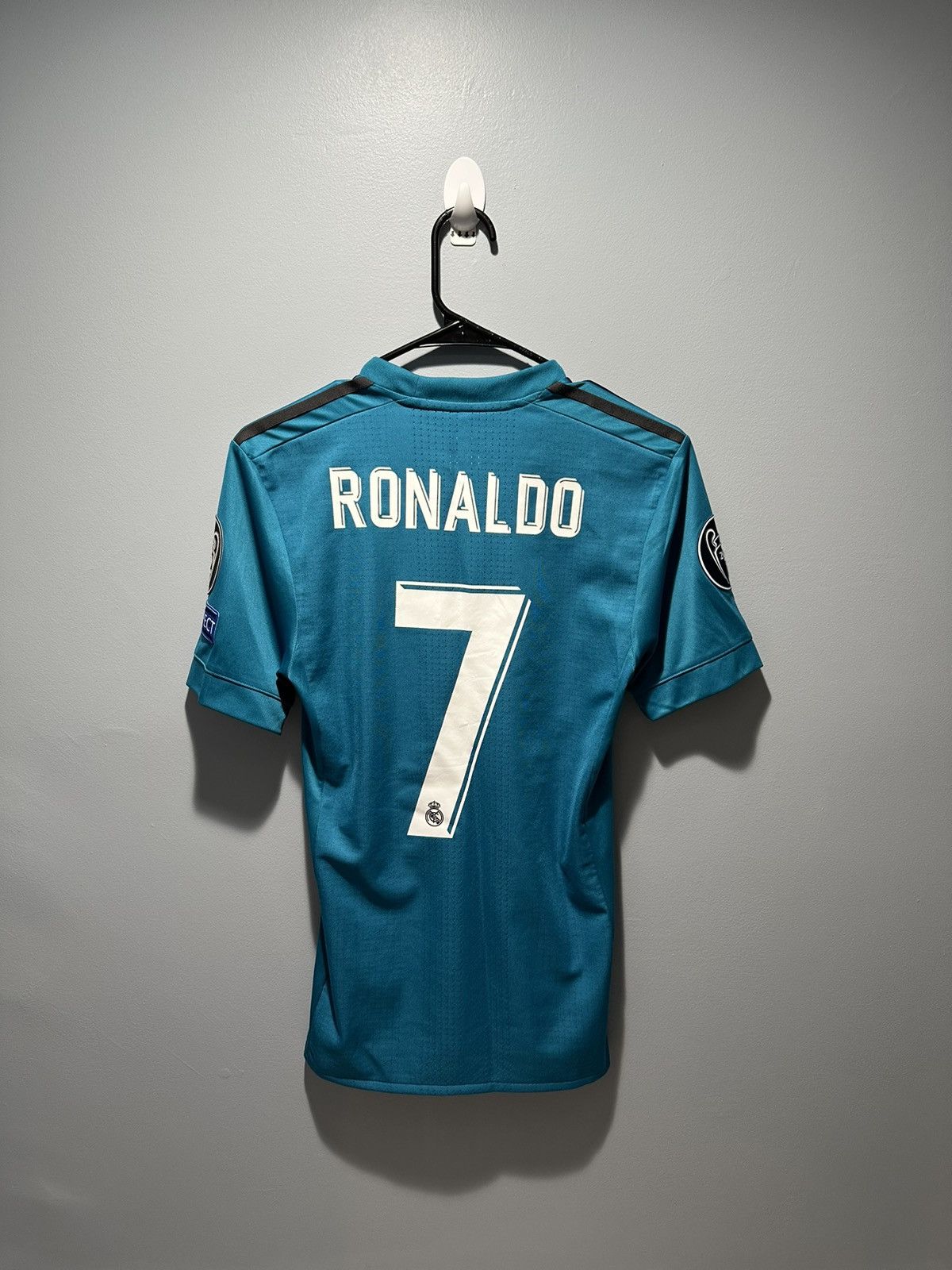 Adidas × Soccer Jersey × Streetwear Original Real Madrid Ronaldo 2017/