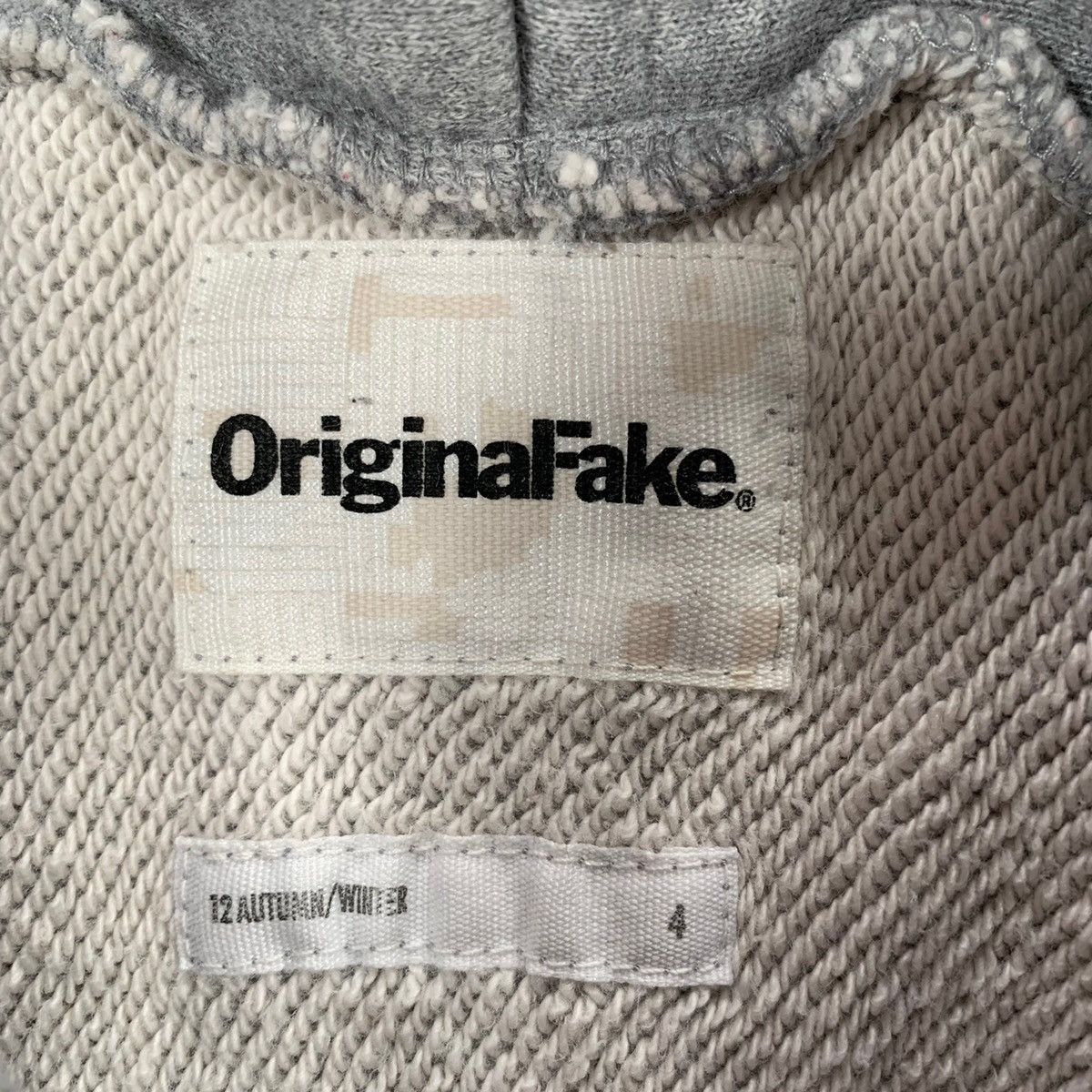 Kaws VTG Original Fake Kaws JPP Pipo Kun Gray Sweatshirt Hoodie Size US XL / EU 56 / 4 - 5 Thumbnail