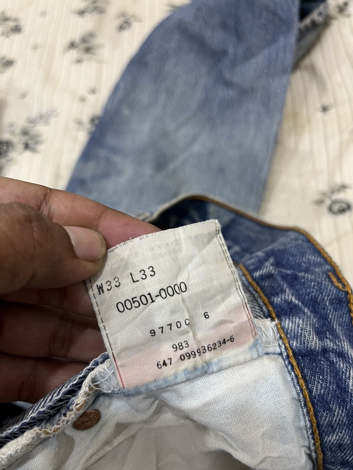 Levi's (Uuuu). RARE VTG LEVIS DISTRESSED DENIM Size US 33 - 15 Thumbnail