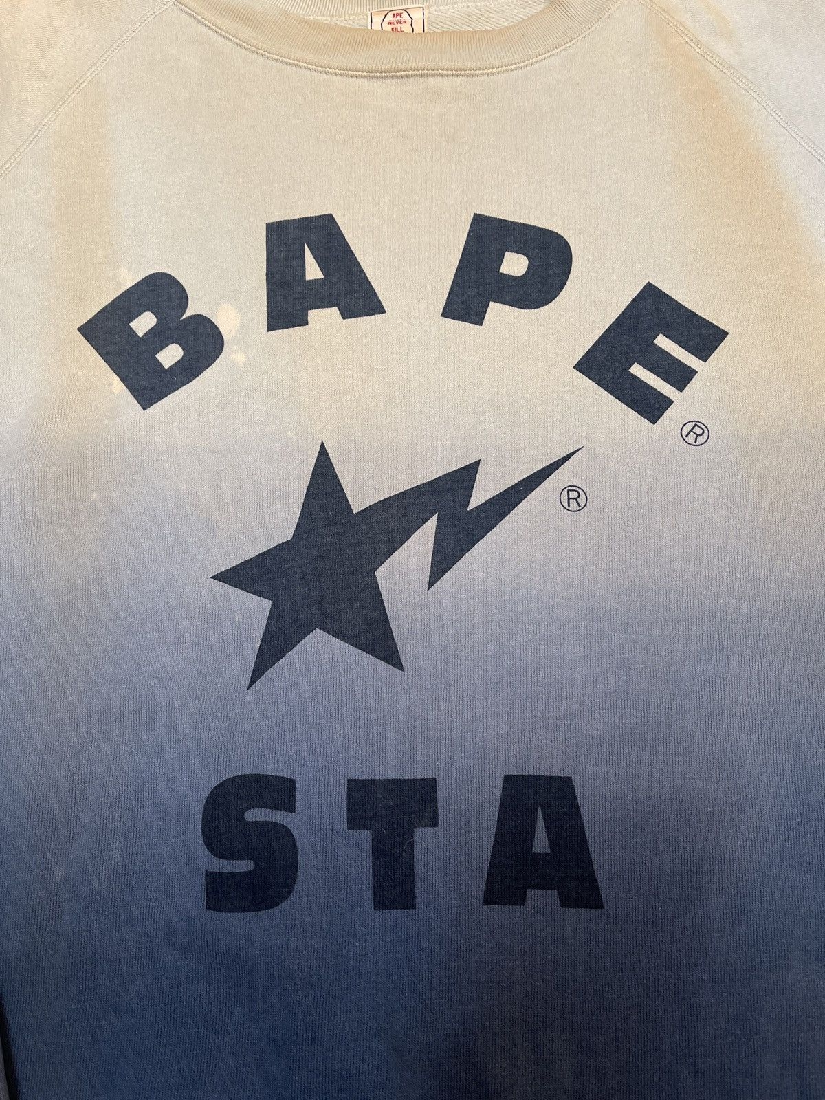 Bape 🔥HOT🇯🇵🔥GRADIENT BAPE STA CREWNECK Size US L / EU 52-54 / 3 - 3 Thumbnail