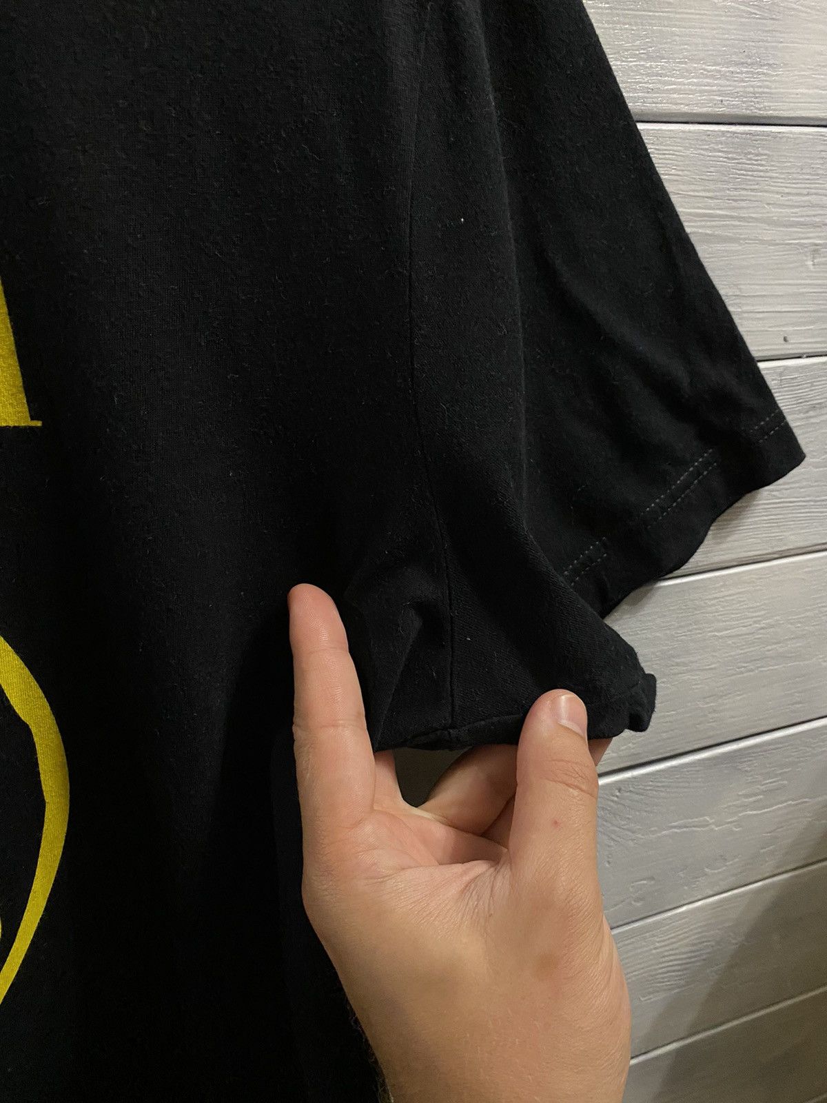 Band Tees Rare T-Shirt NIRVANA 2018. Y2K vintage style. Size US L / EU 52-54 / 3 - 6 Thumbnail