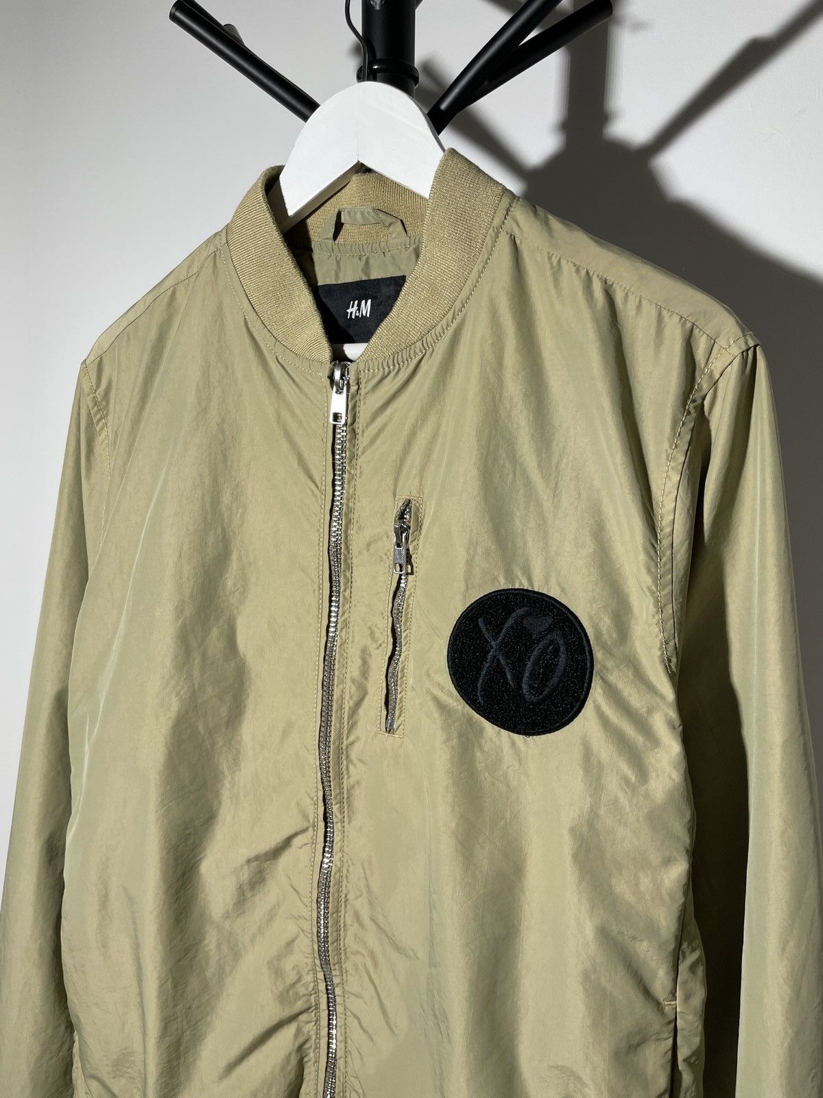 H&M × The Weeknd × XO H&M x The Weeknd XO Bomber Big Logo Jacket Size US M / EU 48-50 / 2 - 7 Thumbnail