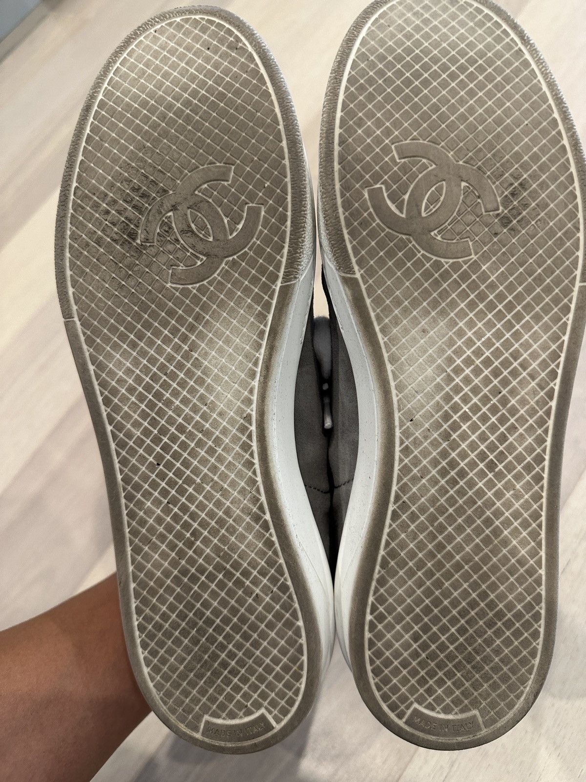 Chanel Chanel Sneakers Grey Suede Size US 7 / EU 40 - 6 Thumbnail