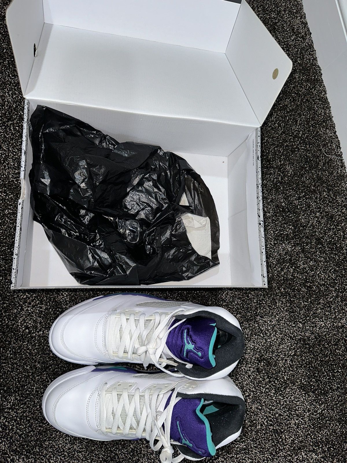 Jordan Brand Air Jordan 5 Retro Grape 2013 Sneaker Size US 11 / EU 44 - 10 Thumbnail
