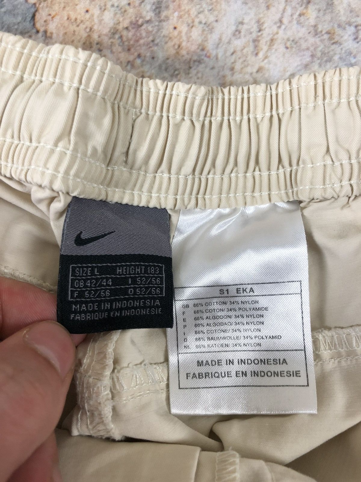 Nike × Vintage Nike vintage beige nylon vintage shorts Size US 33 - 3 Thumbnail