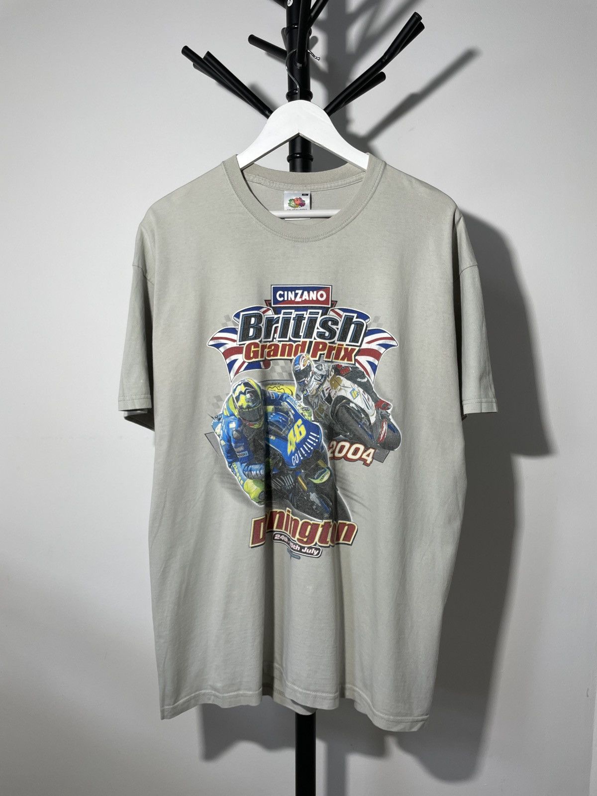Vintage Vintage British Grand Prix 2004 Racing T-shirt Size US XL / EU 56 / 4 - 1 Thumbnail