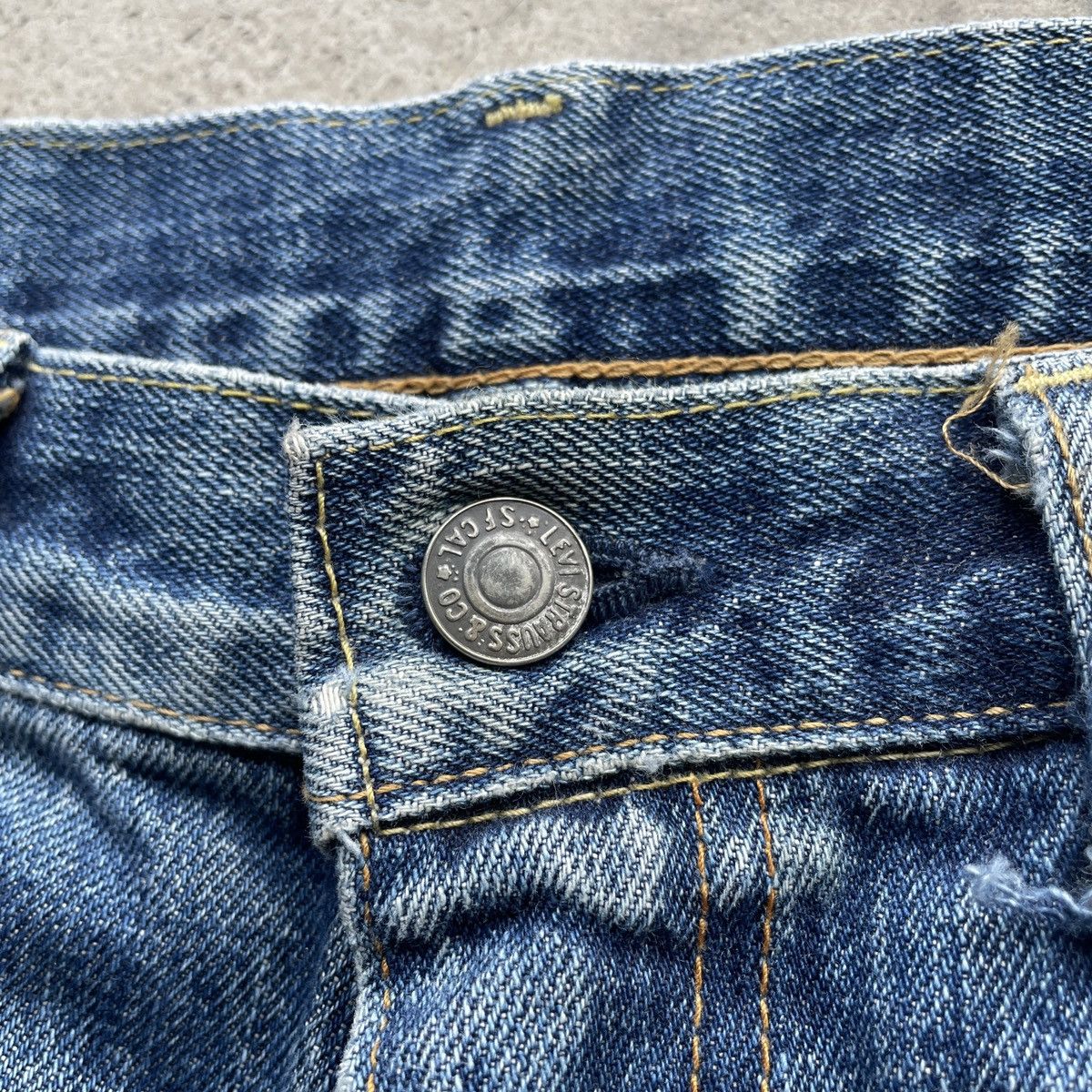 Levi's Vintage Clothing Vintage Levi’s 502 Big E Faded Selvedge Denim Jeans Pants Size US 32 / EU 48 - 7 Thumbnail