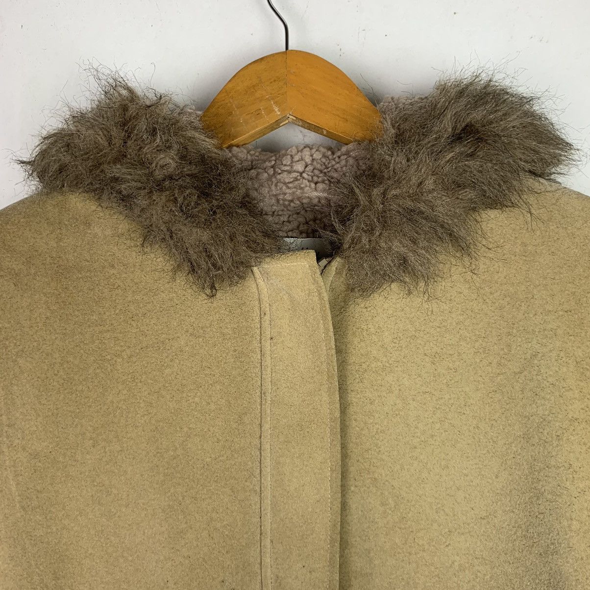 Japanese Brand × Vintage Vintage Japanese Brand Faux Fur Hoodie Jacket Size US M / EU 48-50 / 2 - 2 Thumbnail
