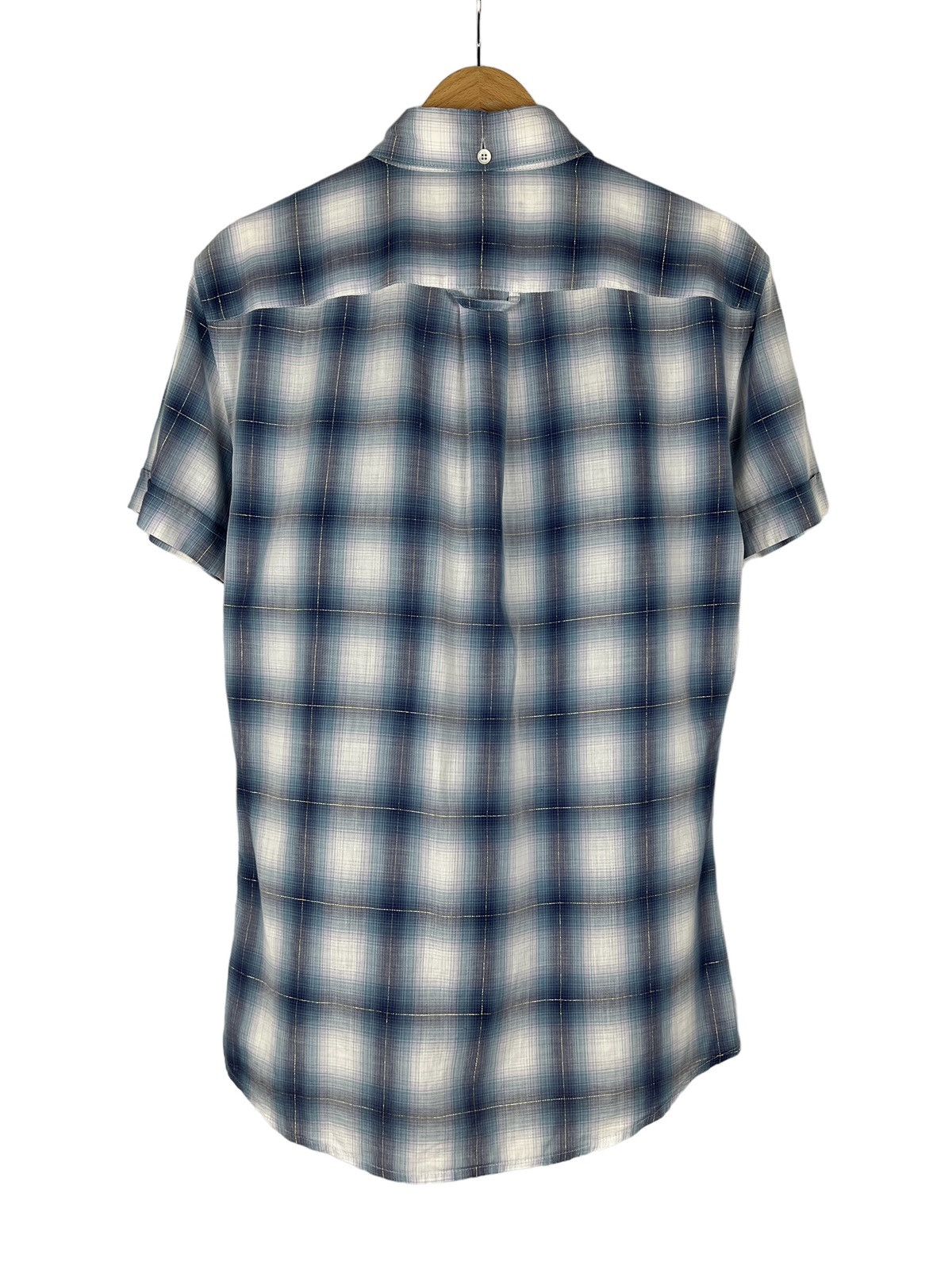 Alexander McQueen Alexander McQueen Button Down Collar Short Sleeve Shirt Size US S / EU 44-46 / 1 - 2 Thumbnail