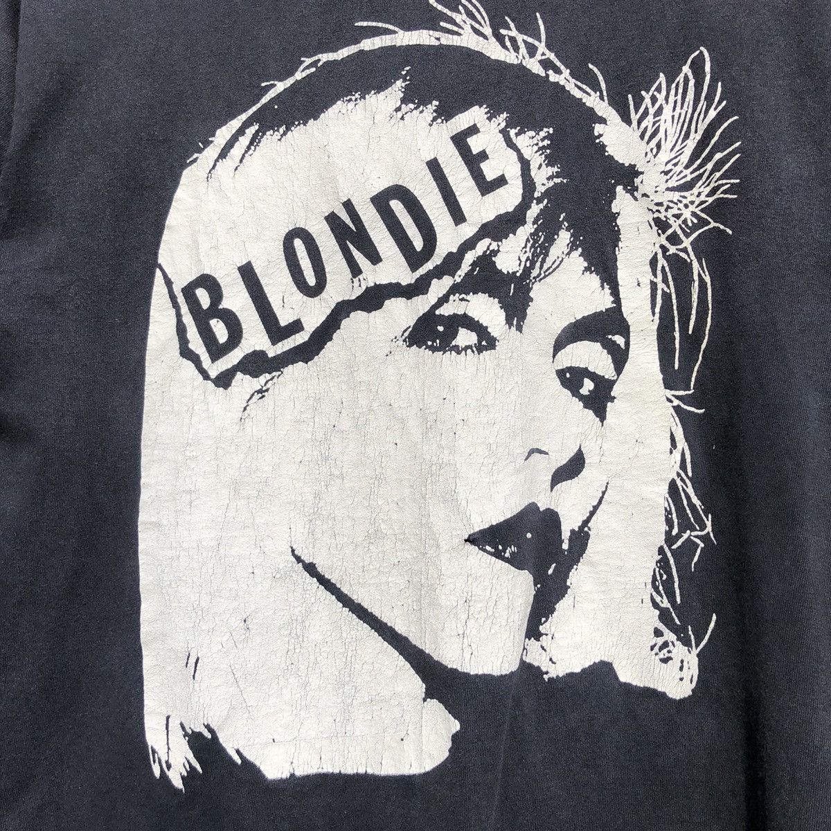 Band Tees 💢Rare💢Vintage 90s Sunfaded BLONDIE Tshirt Size US M / EU 48-50 / 2 - 3 Thumbnail