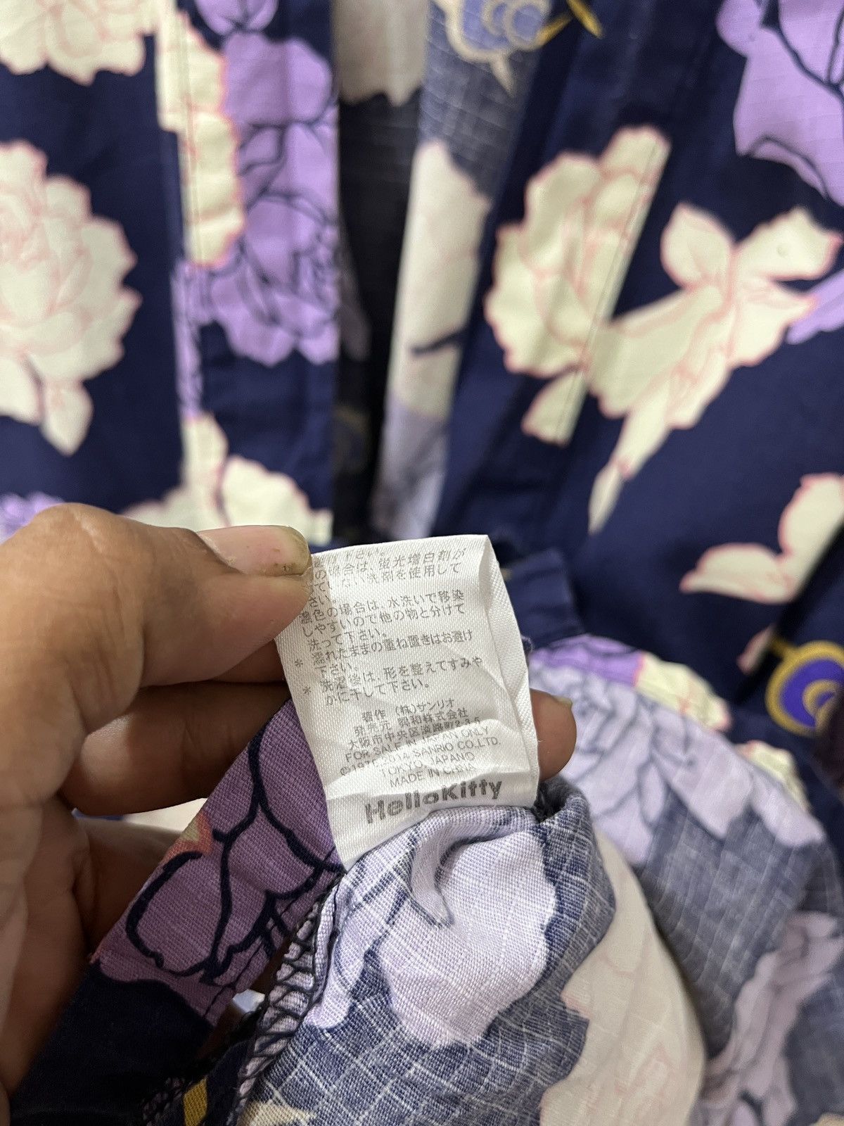 Anime (Uuuu) 🔥💣 ANIME JAPAN HELLO KITTY FULLPRINT KIMONO Size L / US 10 / IT 46 - 6 Thumbnail